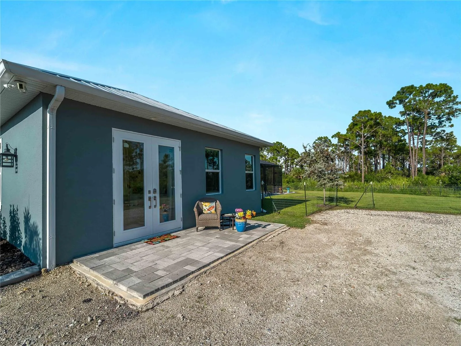 9016 FALCON CT