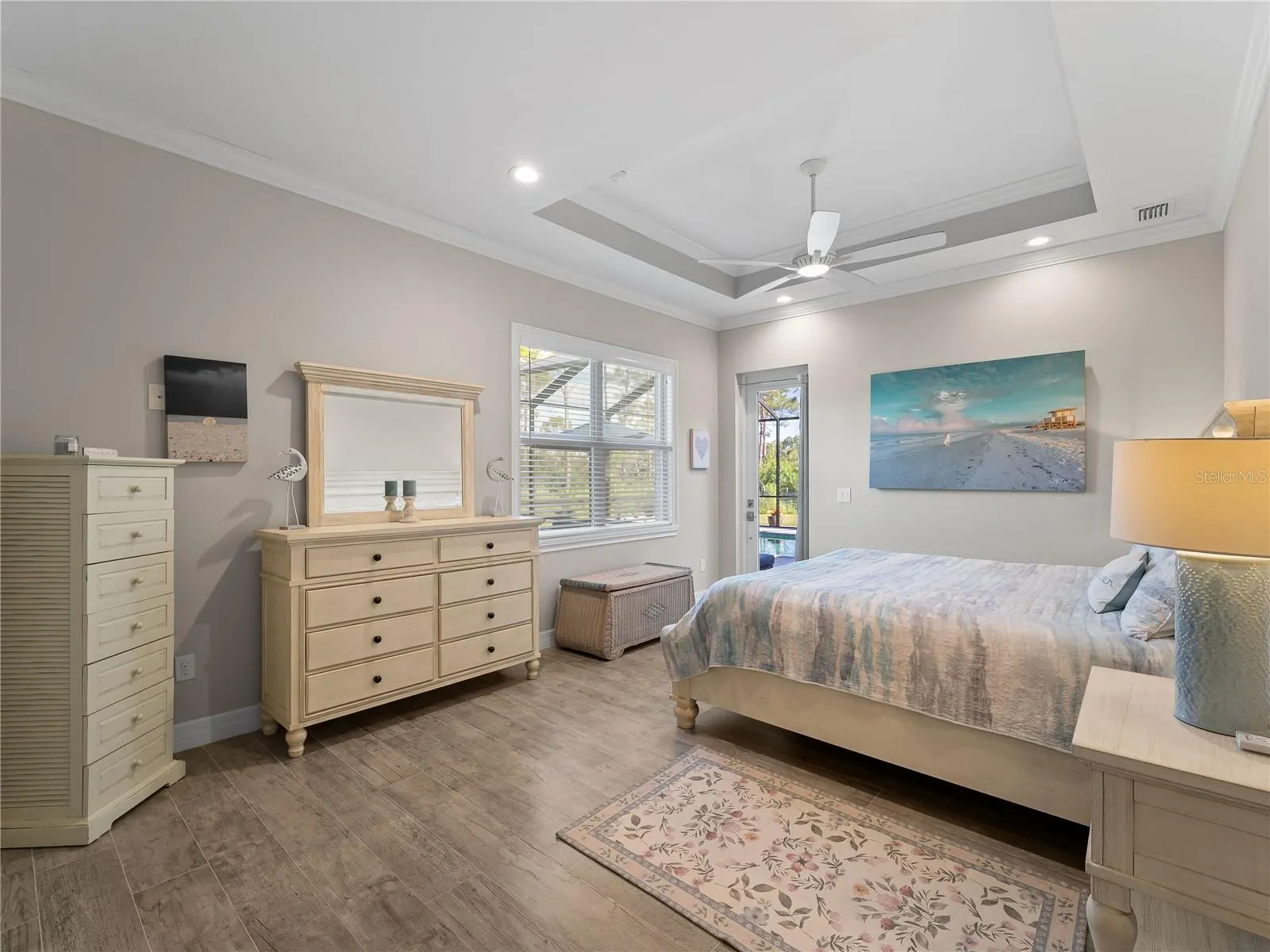 9016 FALCON CT