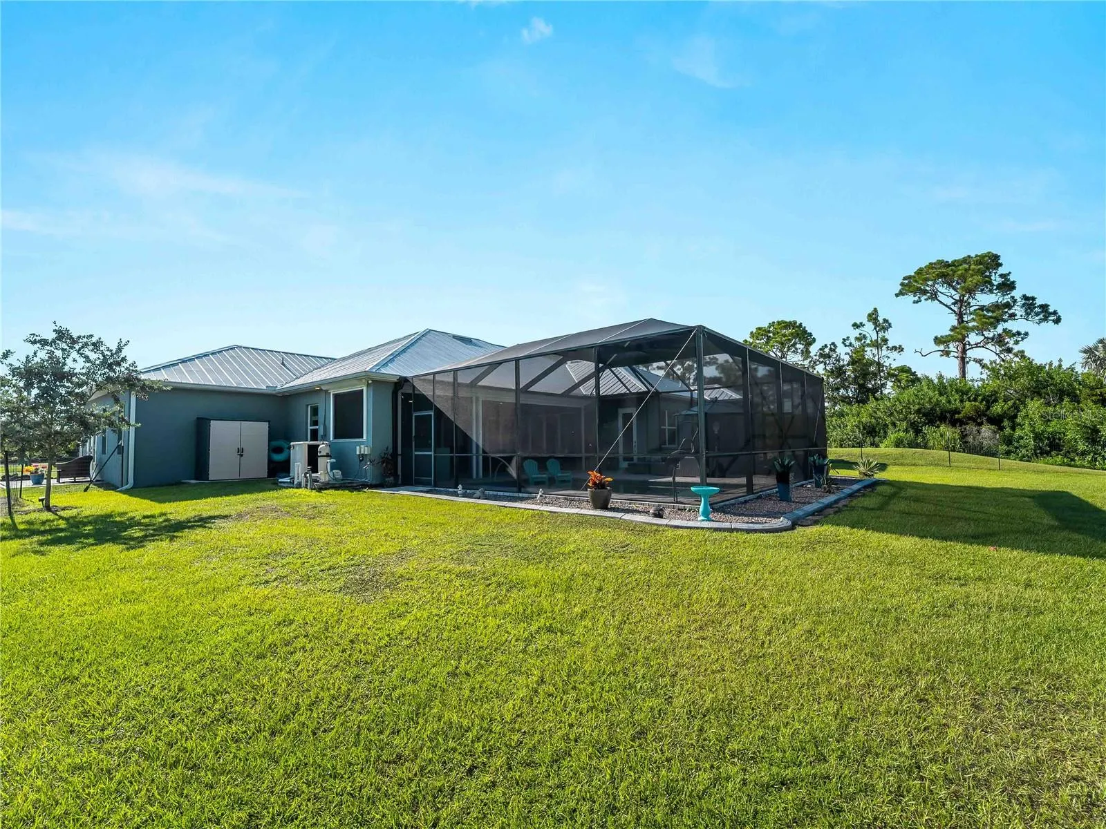 9016 FALCON CT