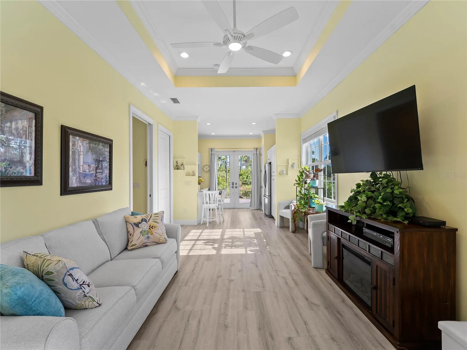 9016 FALCON CT