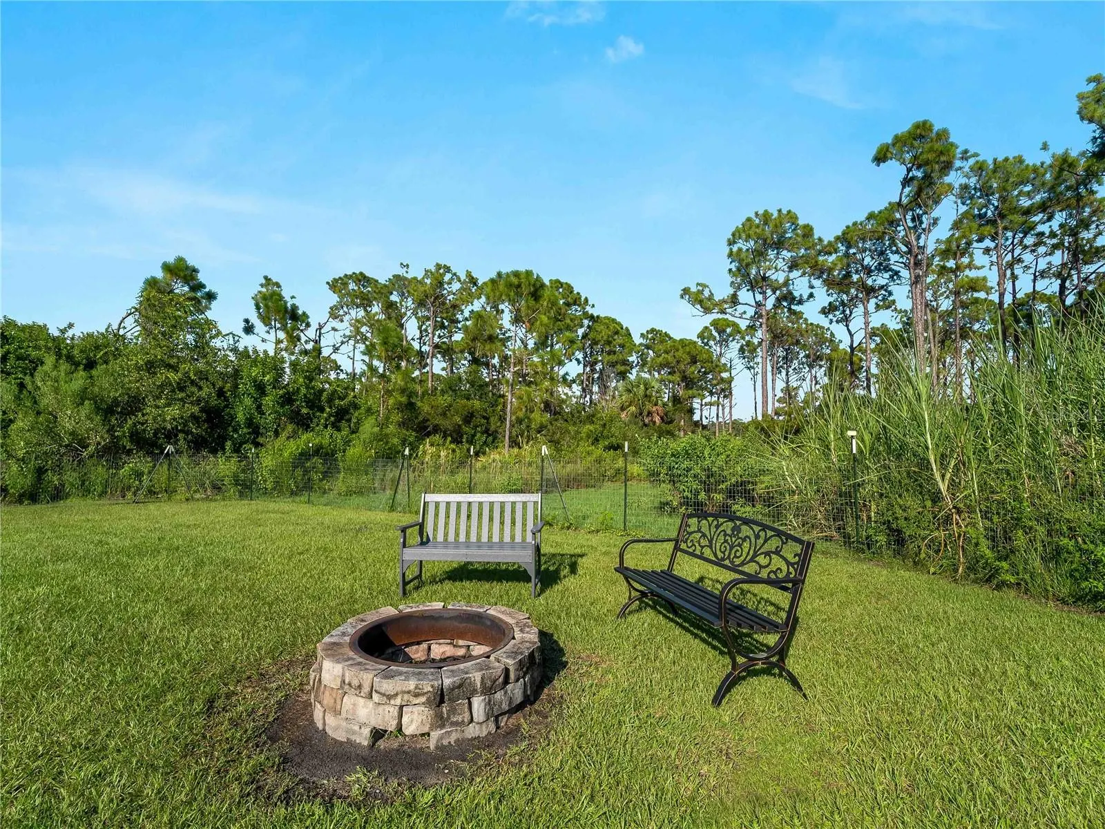 9016 FALCON CT