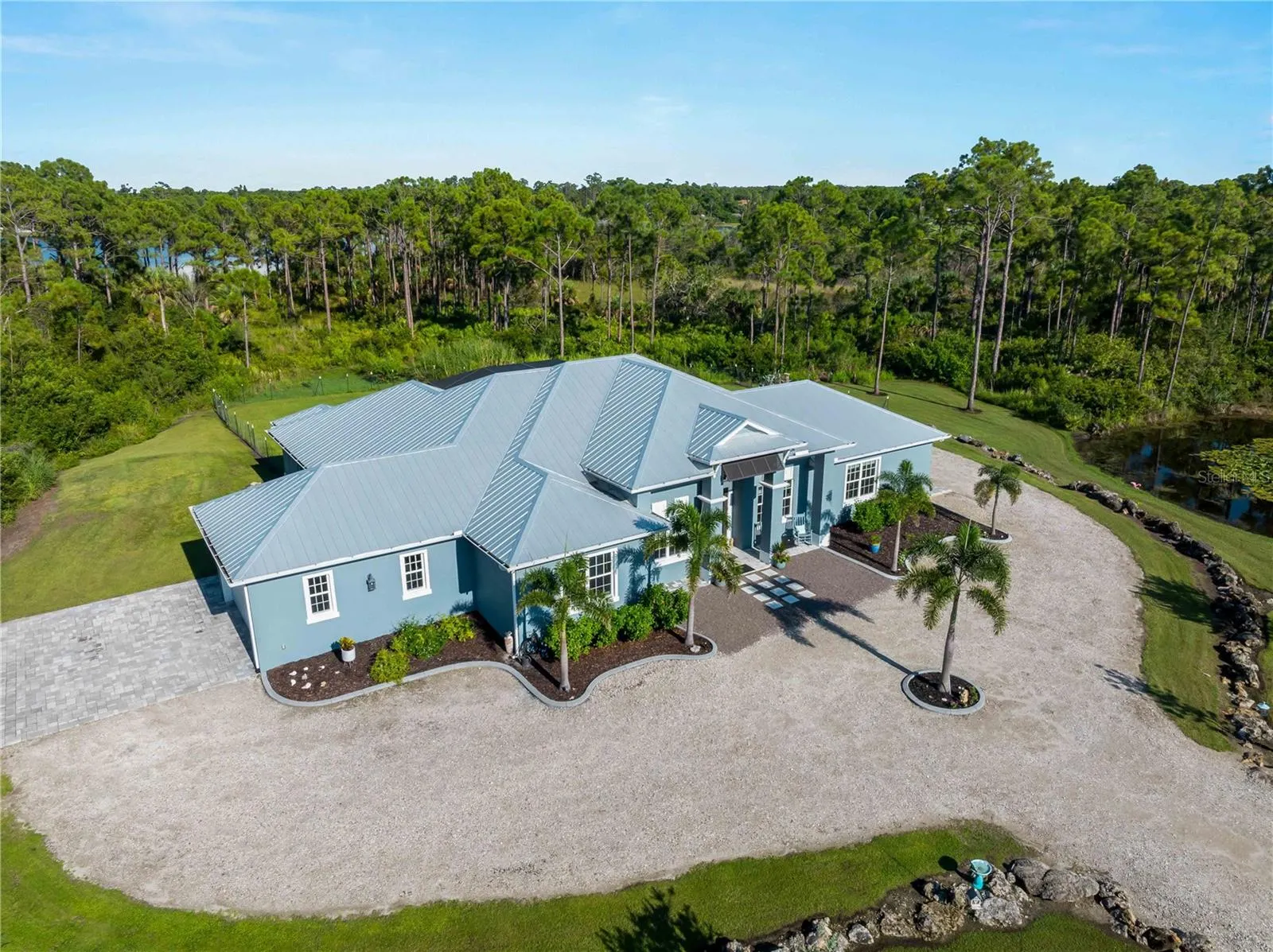 9016 FALCON CT
