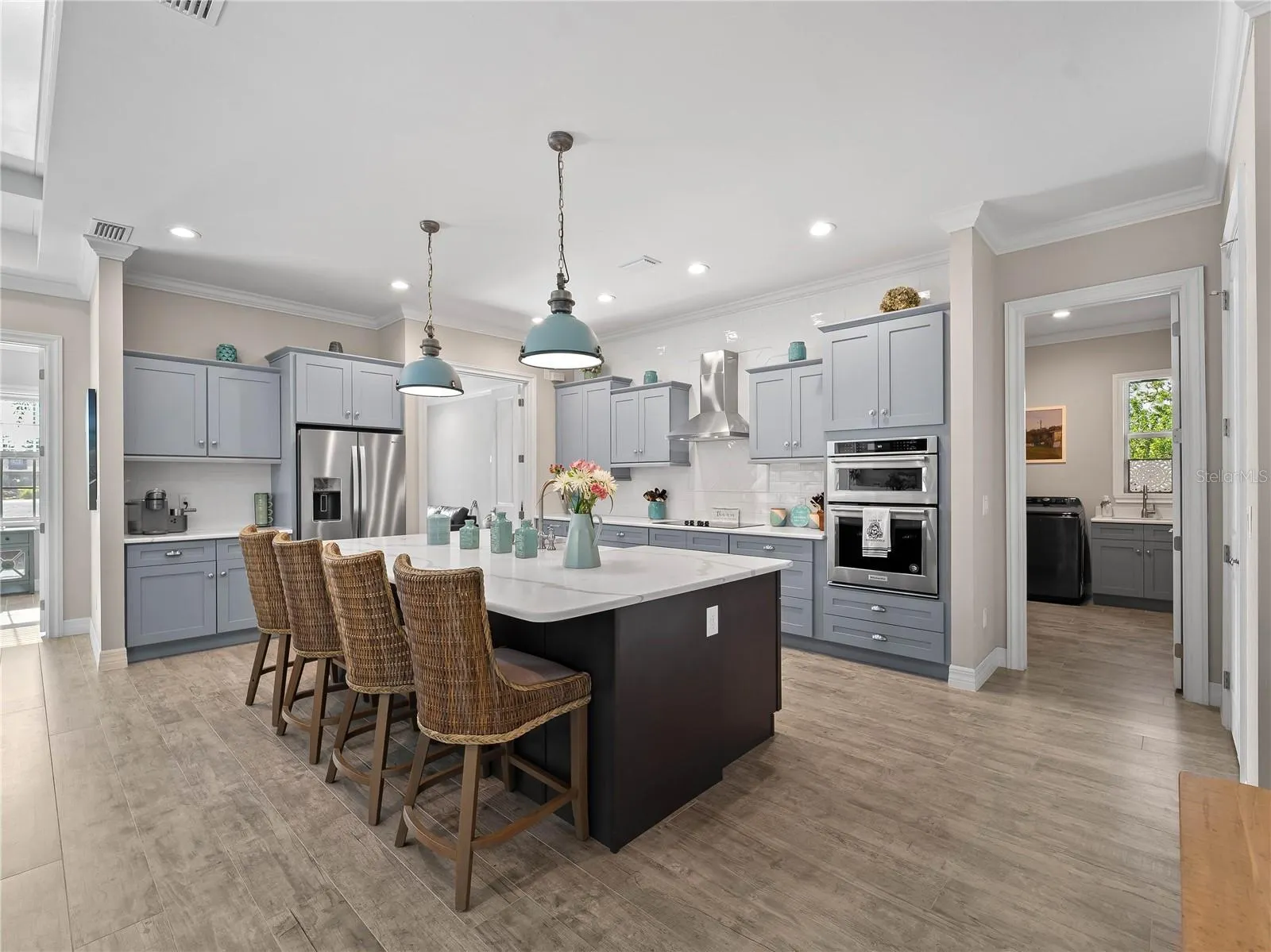 9016 FALCON CT