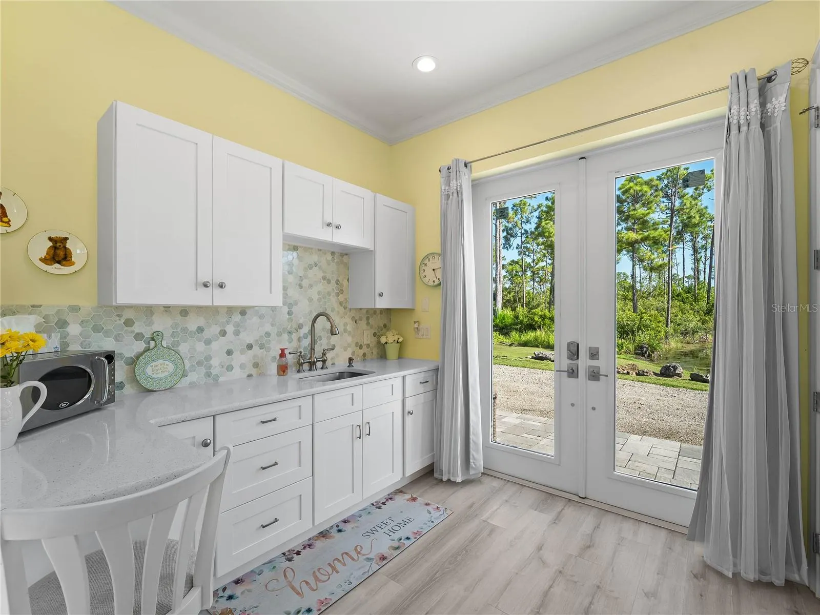 9016 FALCON CT