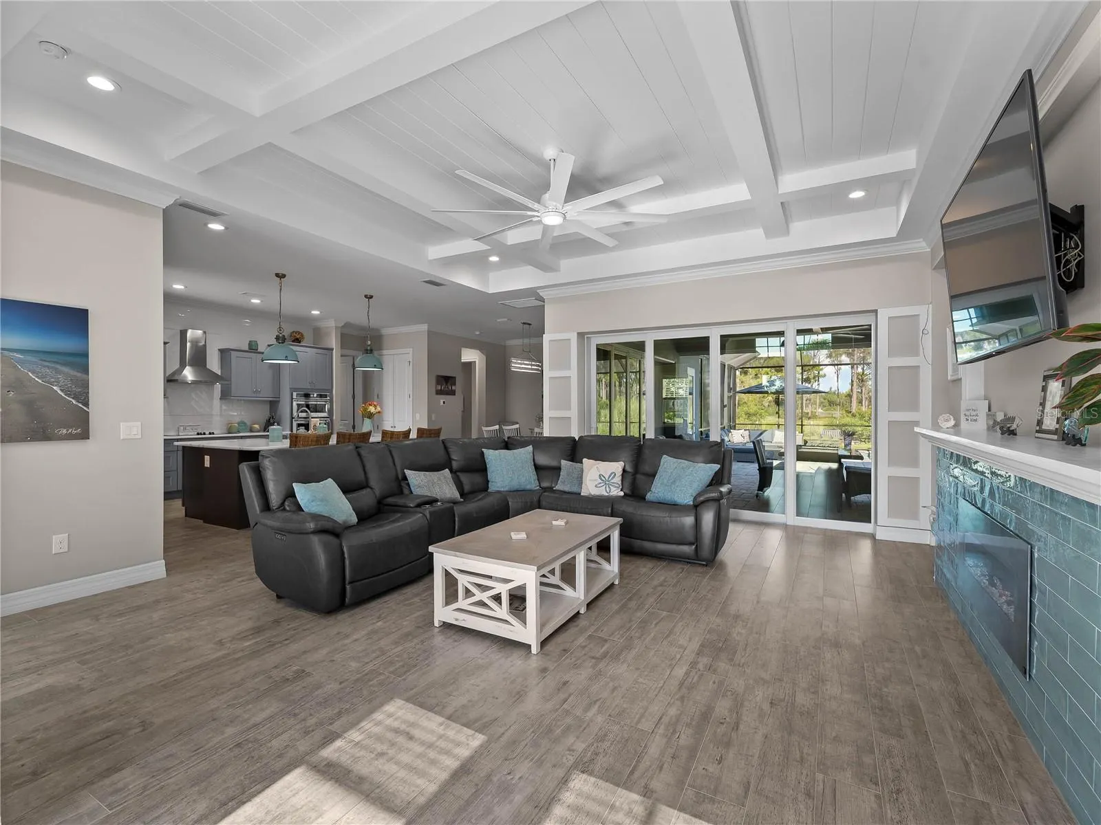 9016 FALCON CT