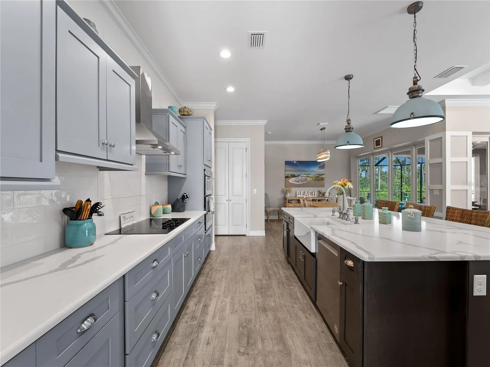 9016 FALCON CT