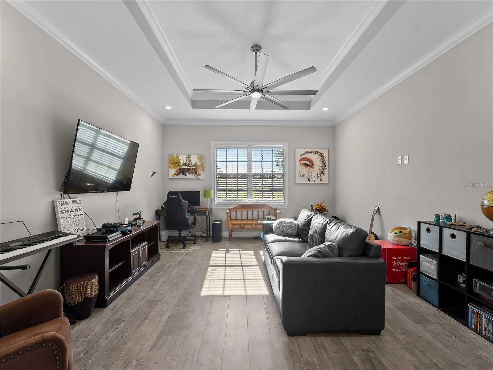 9016 FALCON CT