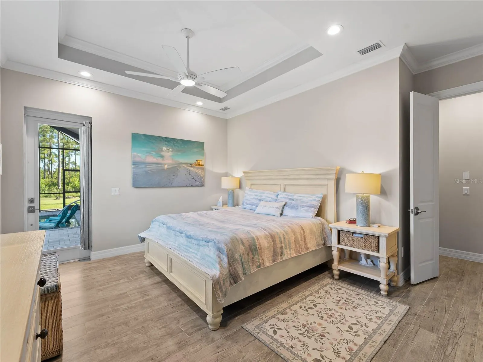 9016 FALCON CT