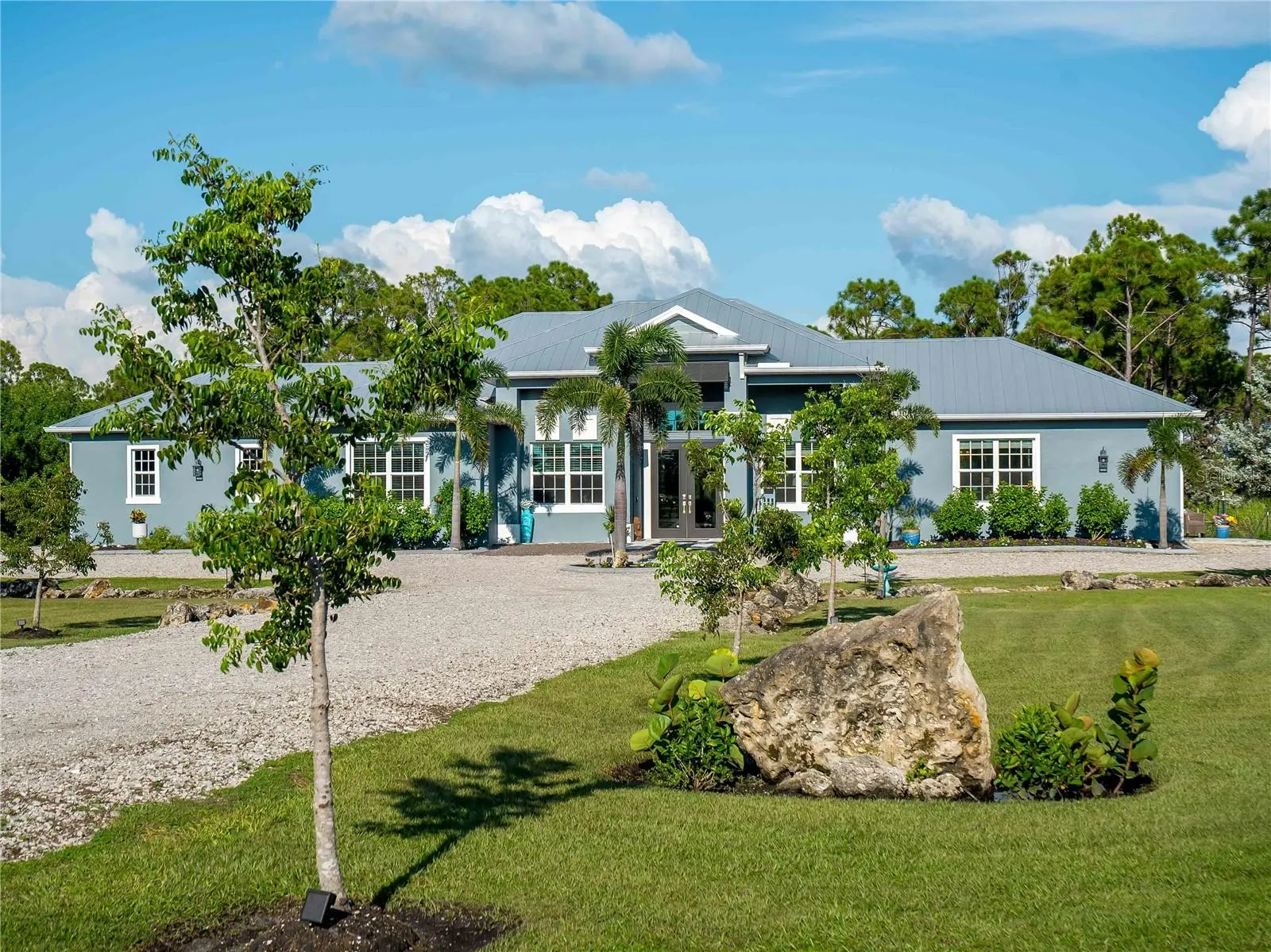 9016 FALCON CT