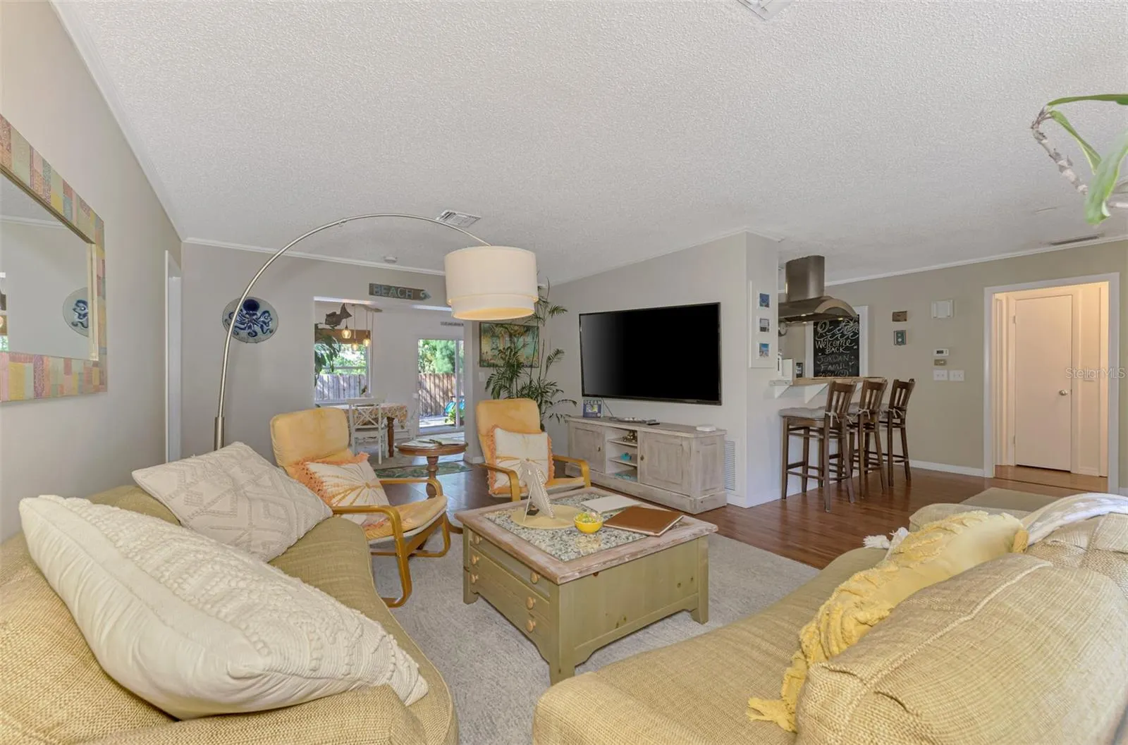 1712 SHELL DR