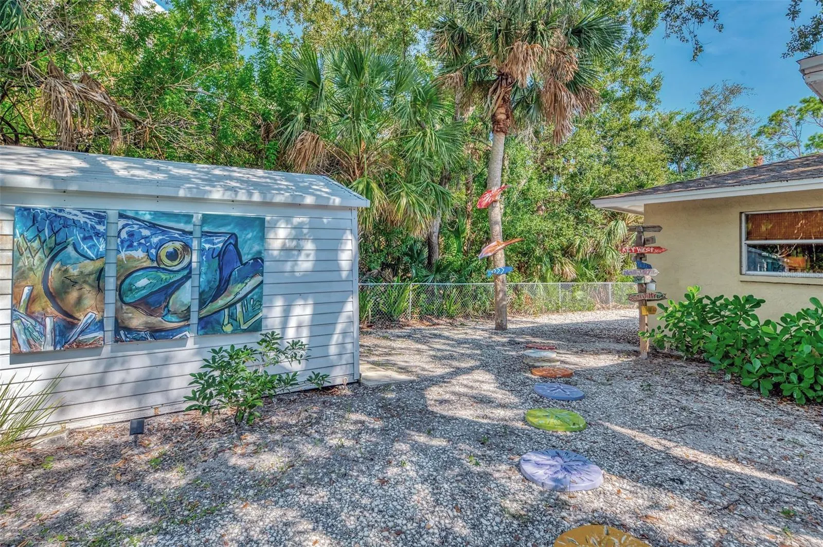 1712 SHELL DR