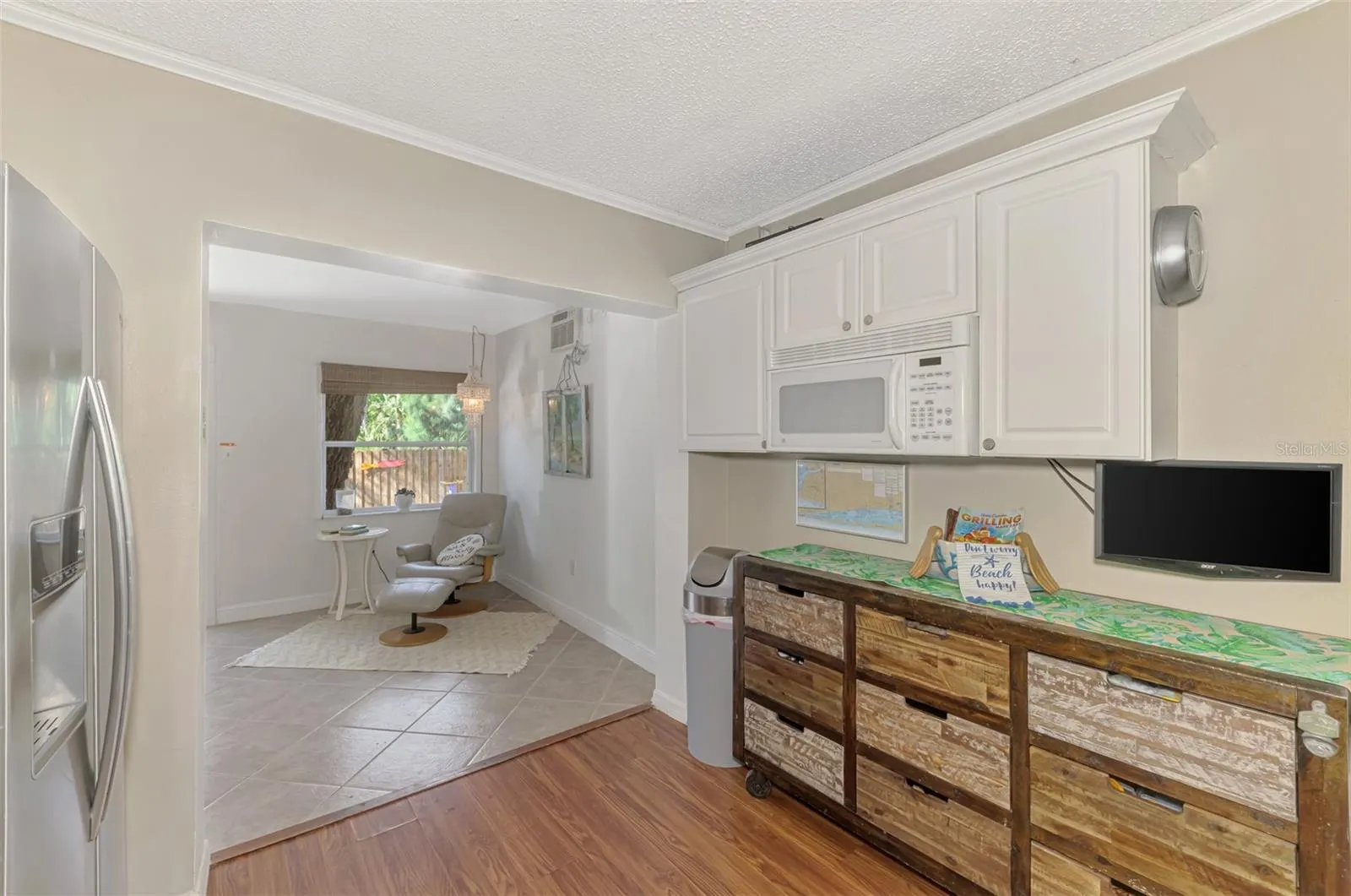1712 SHELL DR