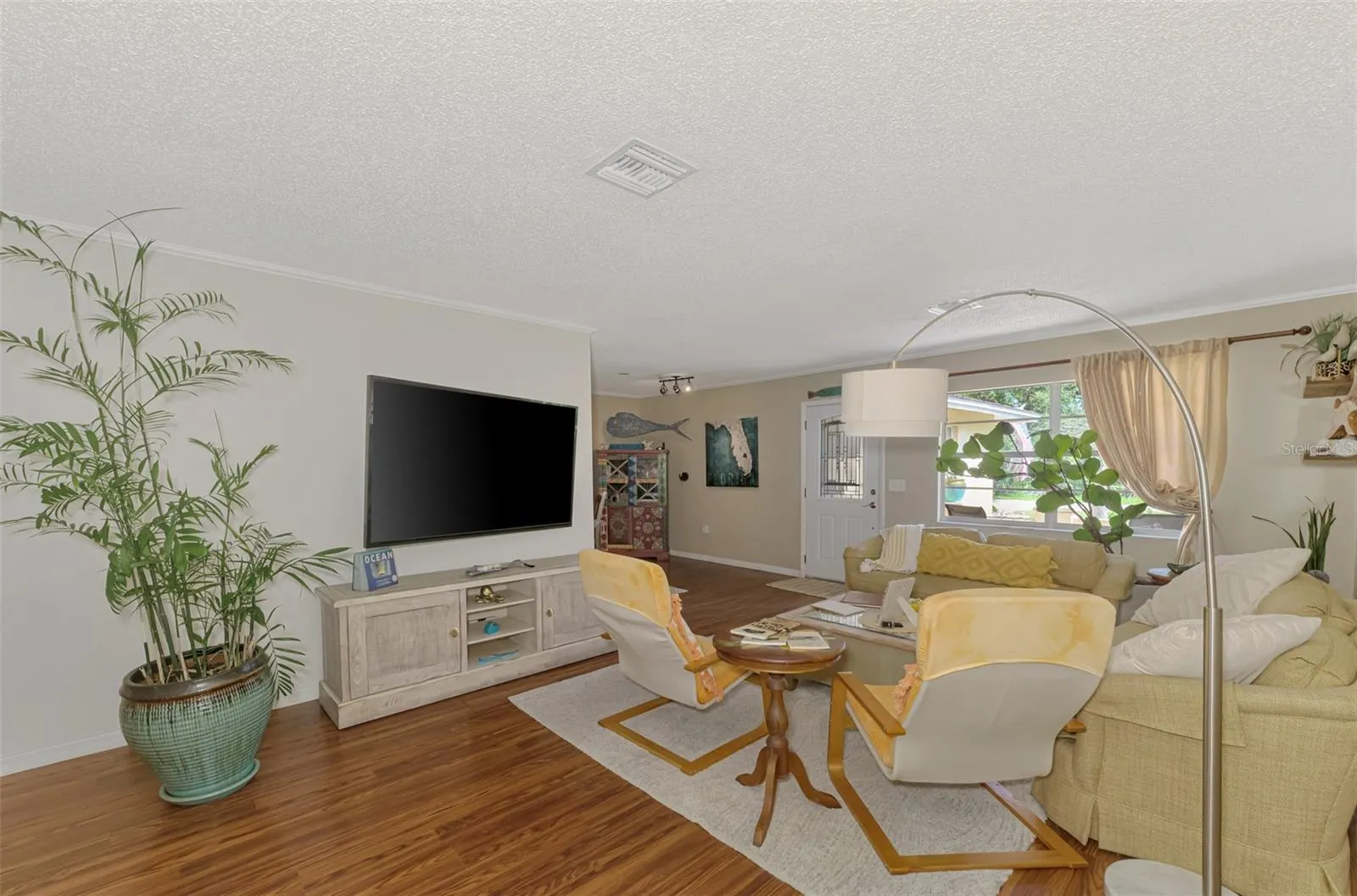 1712 SHELL DR