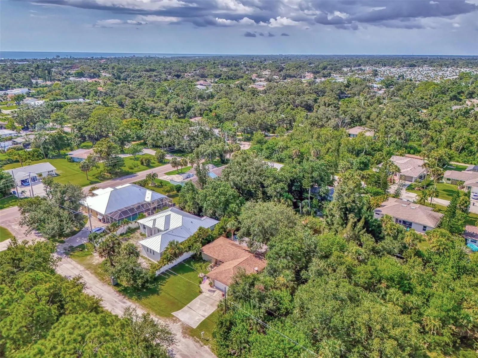 1712 SHELL DR