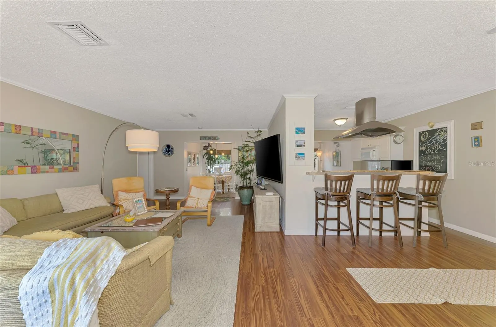 1712 SHELL DR