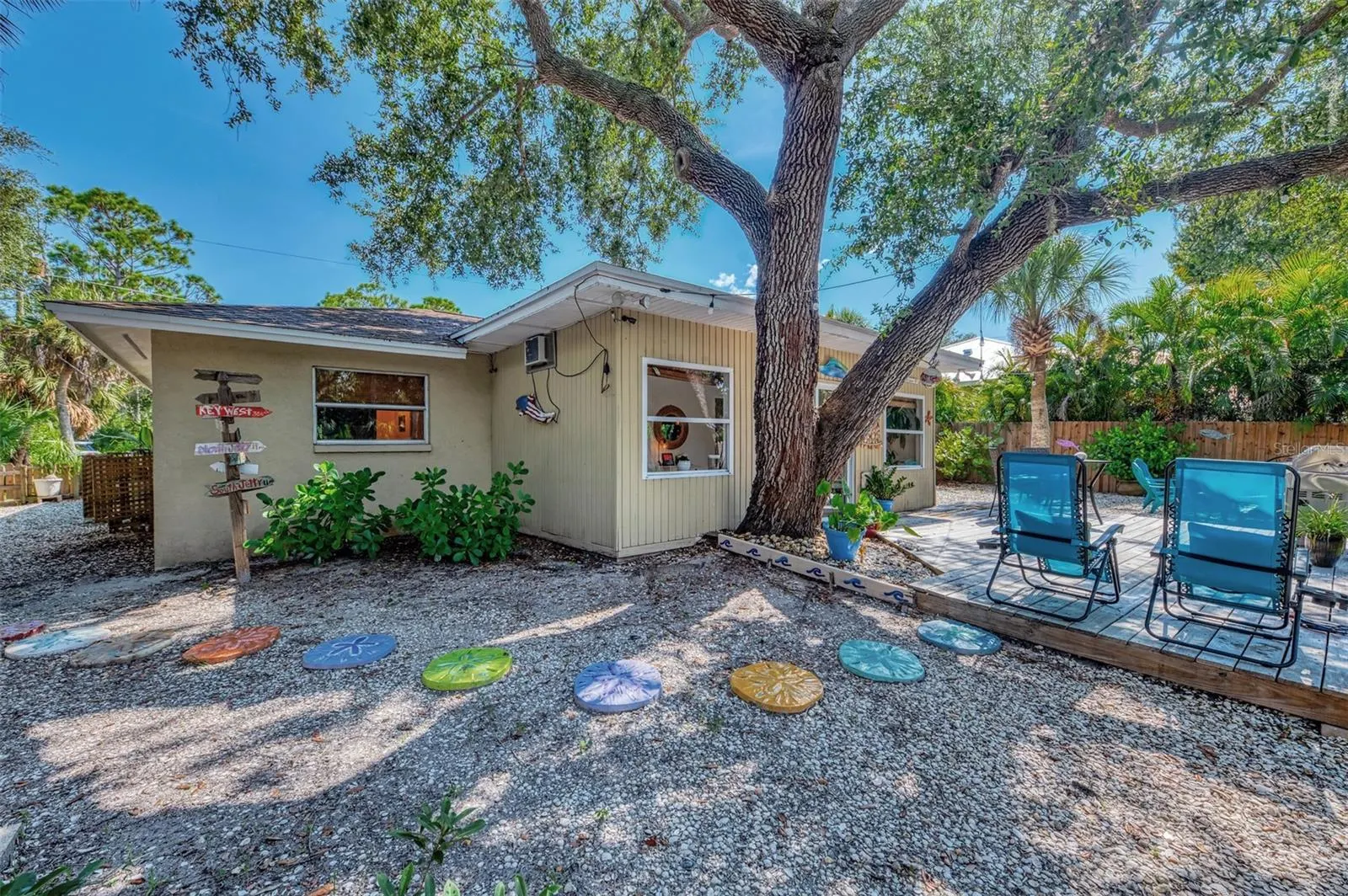 1712 SHELL DR