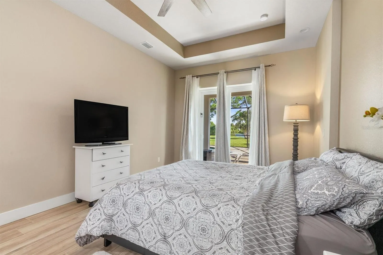 2 SPORTSMAN CIR