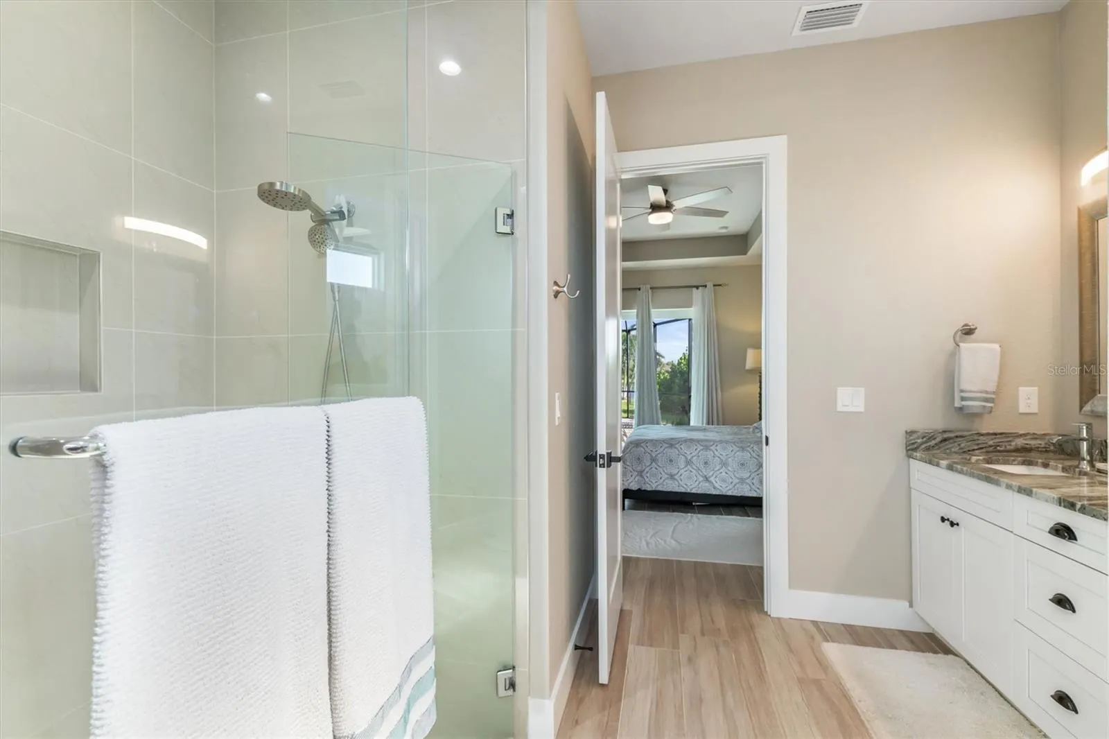 2 SPORTSMAN CIR