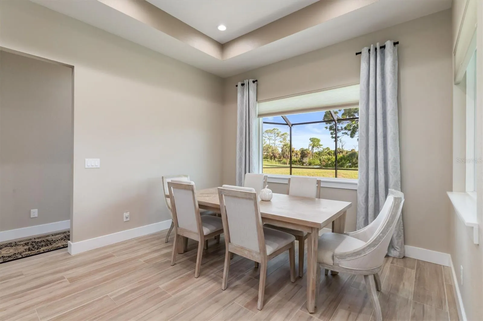 2 SPORTSMAN CIR