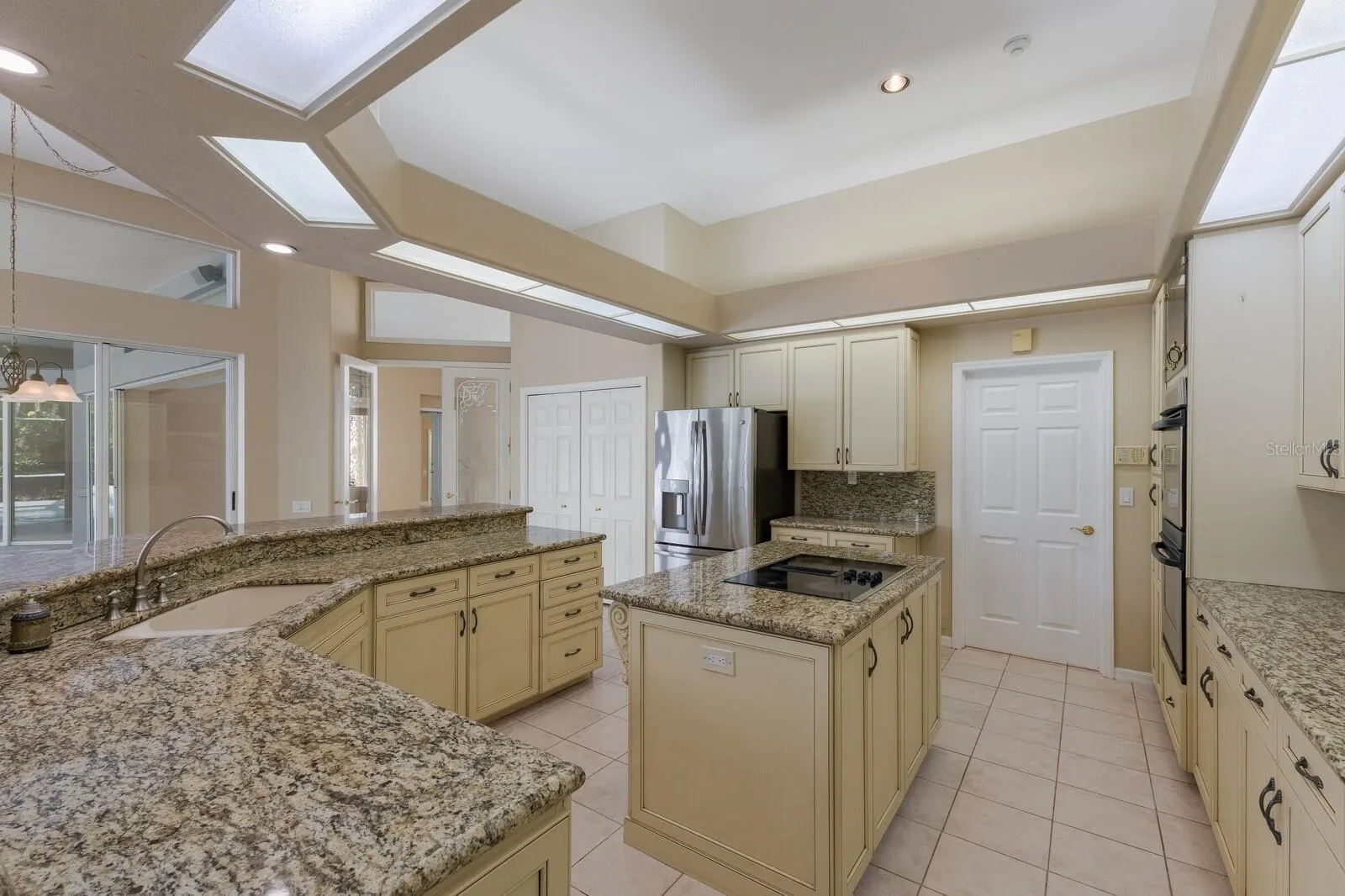 3226 DICK WILSON DR