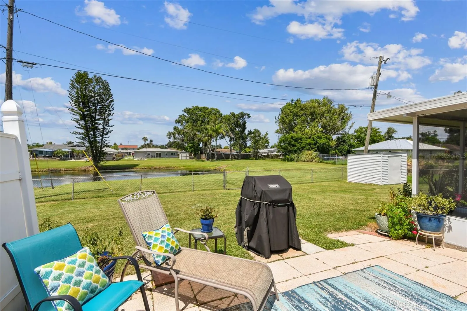 324 43RD STREET BLVD W