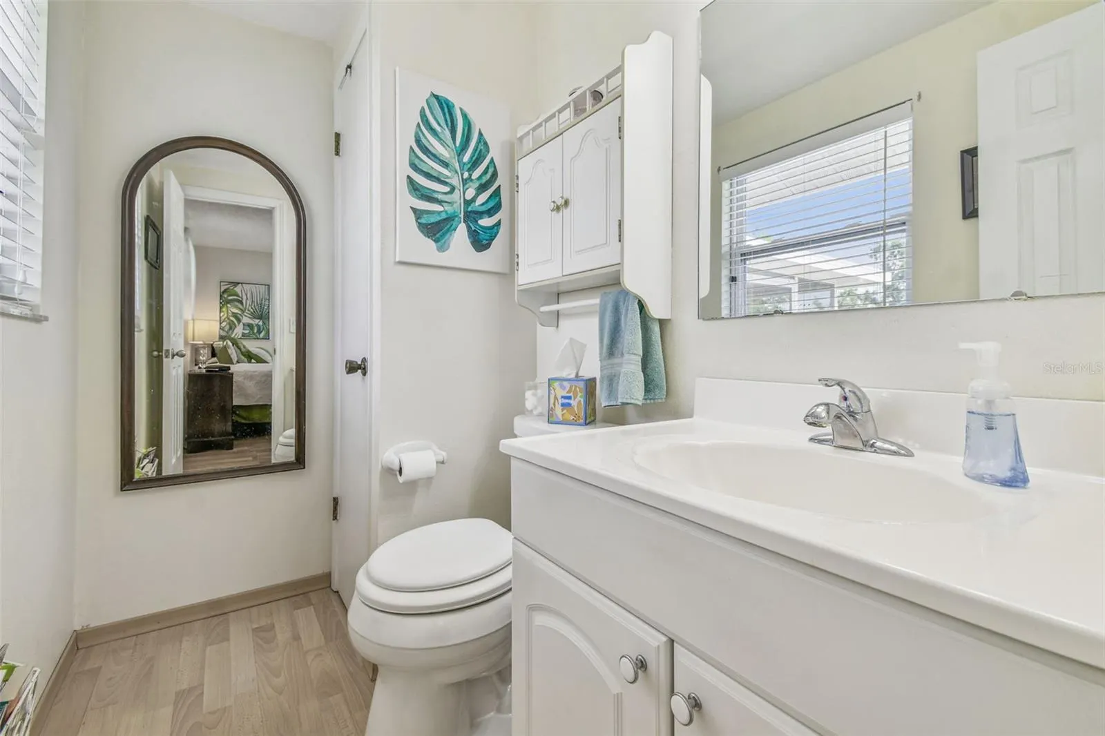 324 43RD STREET BLVD W