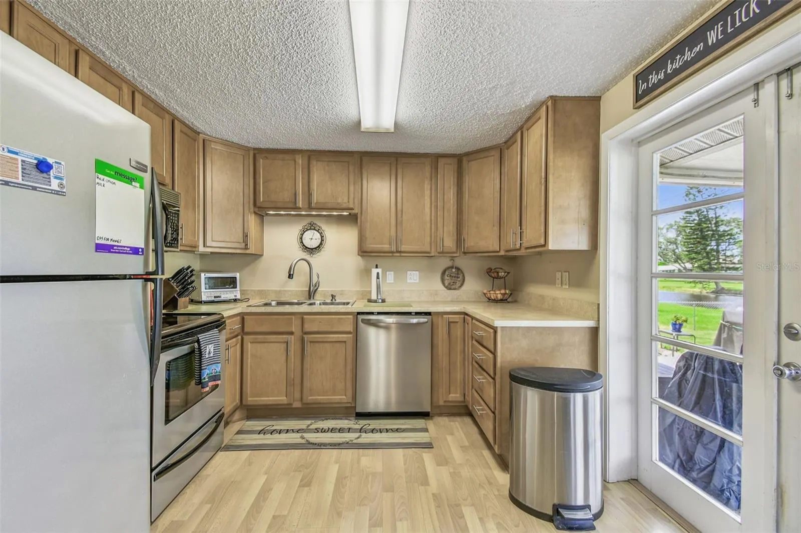 324 43RD STREET BLVD W