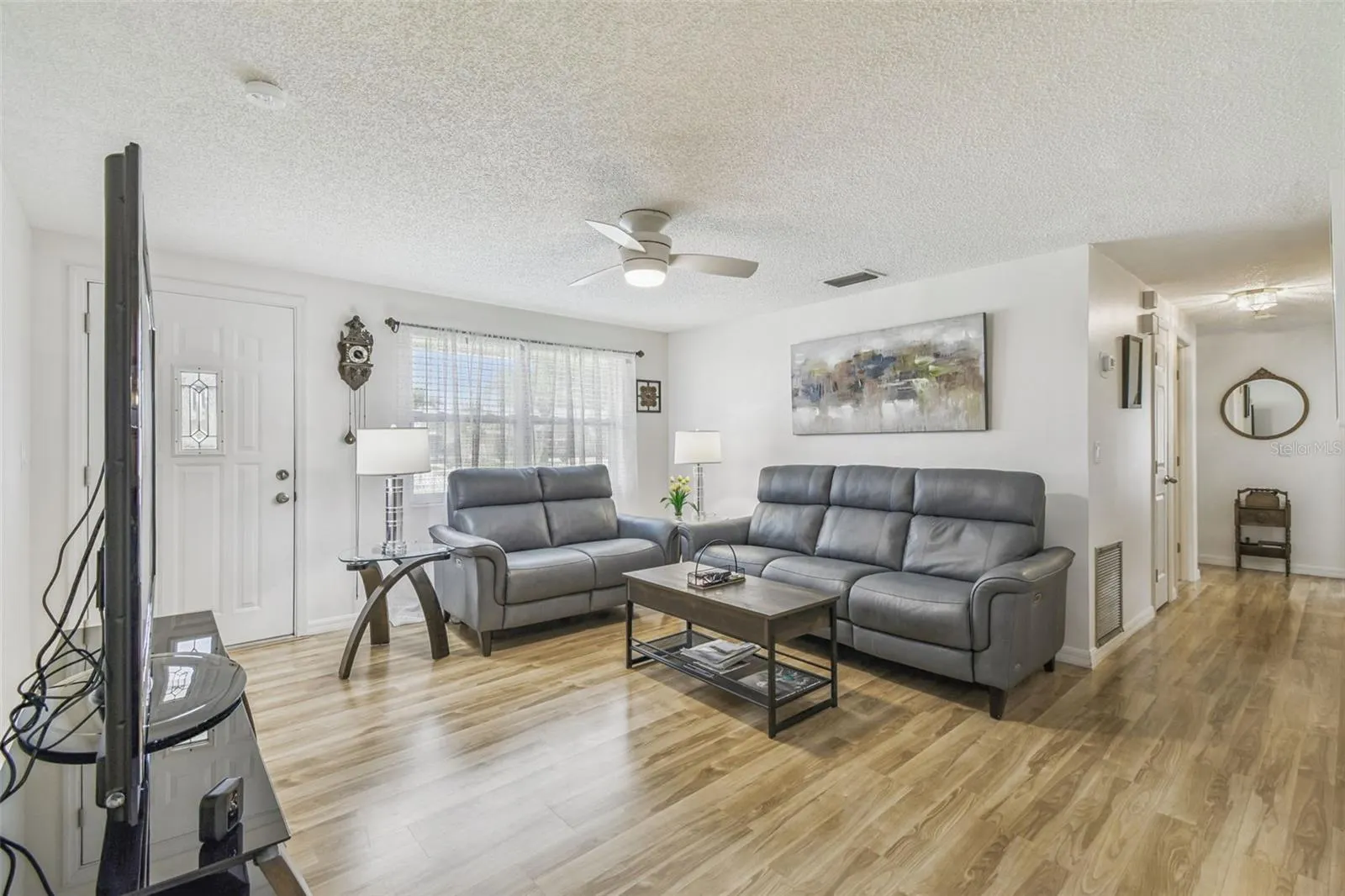 324 43RD STREET BLVD W