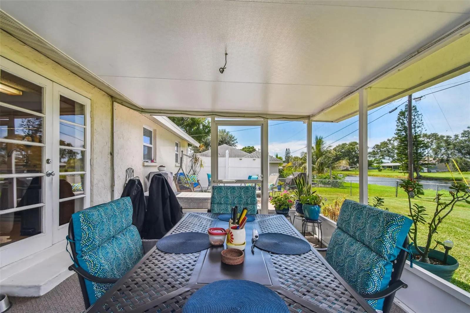 324 43RD STREET BLVD W
