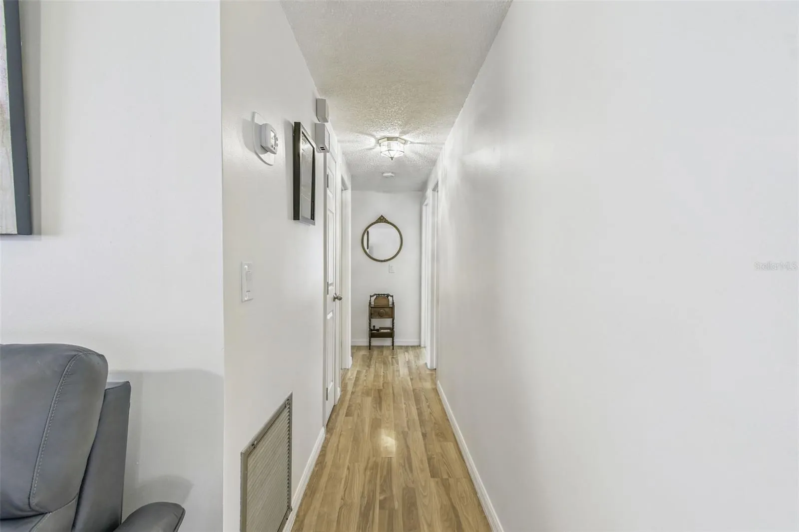 324 43RD STREET BLVD W