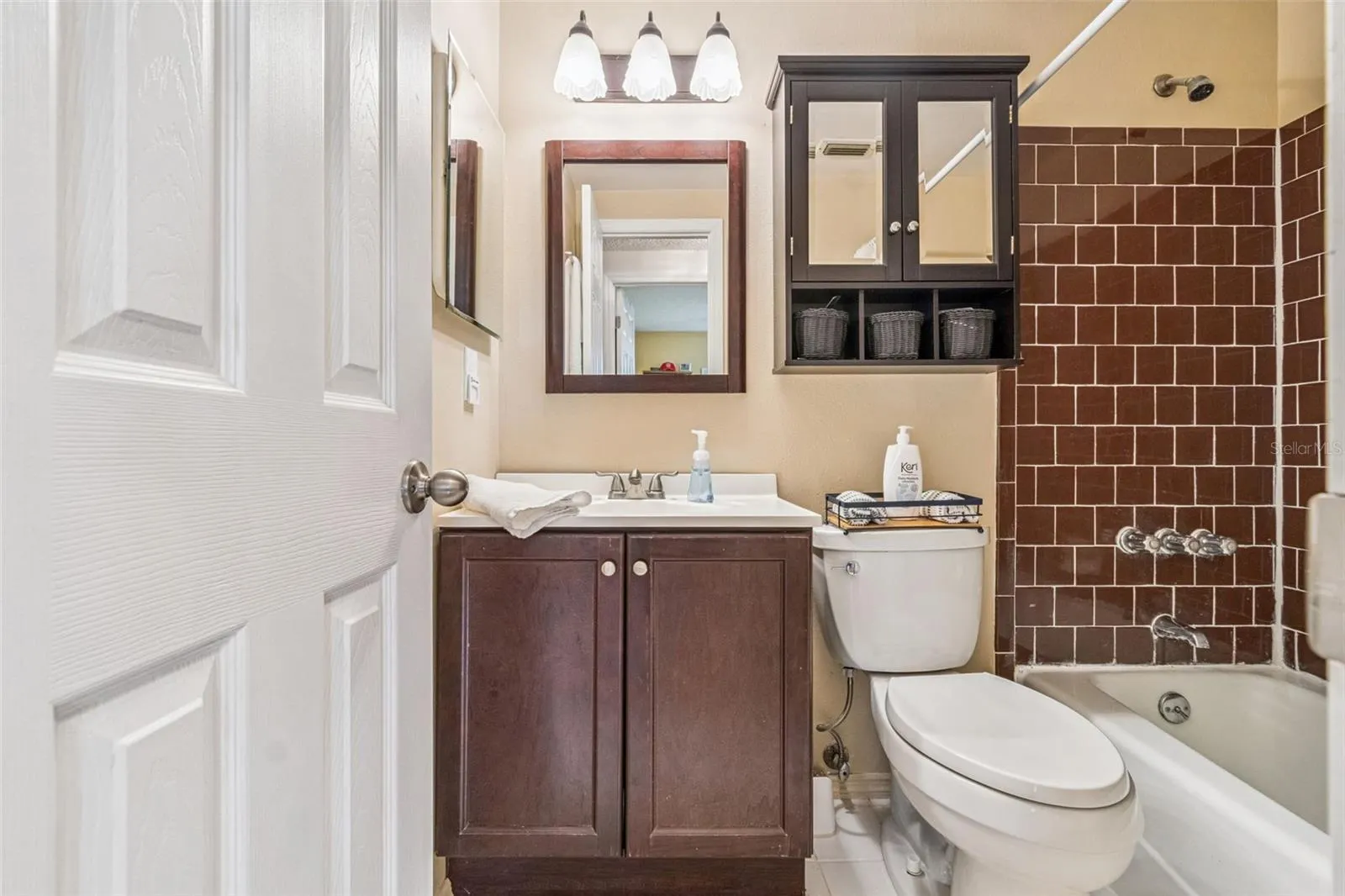 324 43RD STREET BLVD W