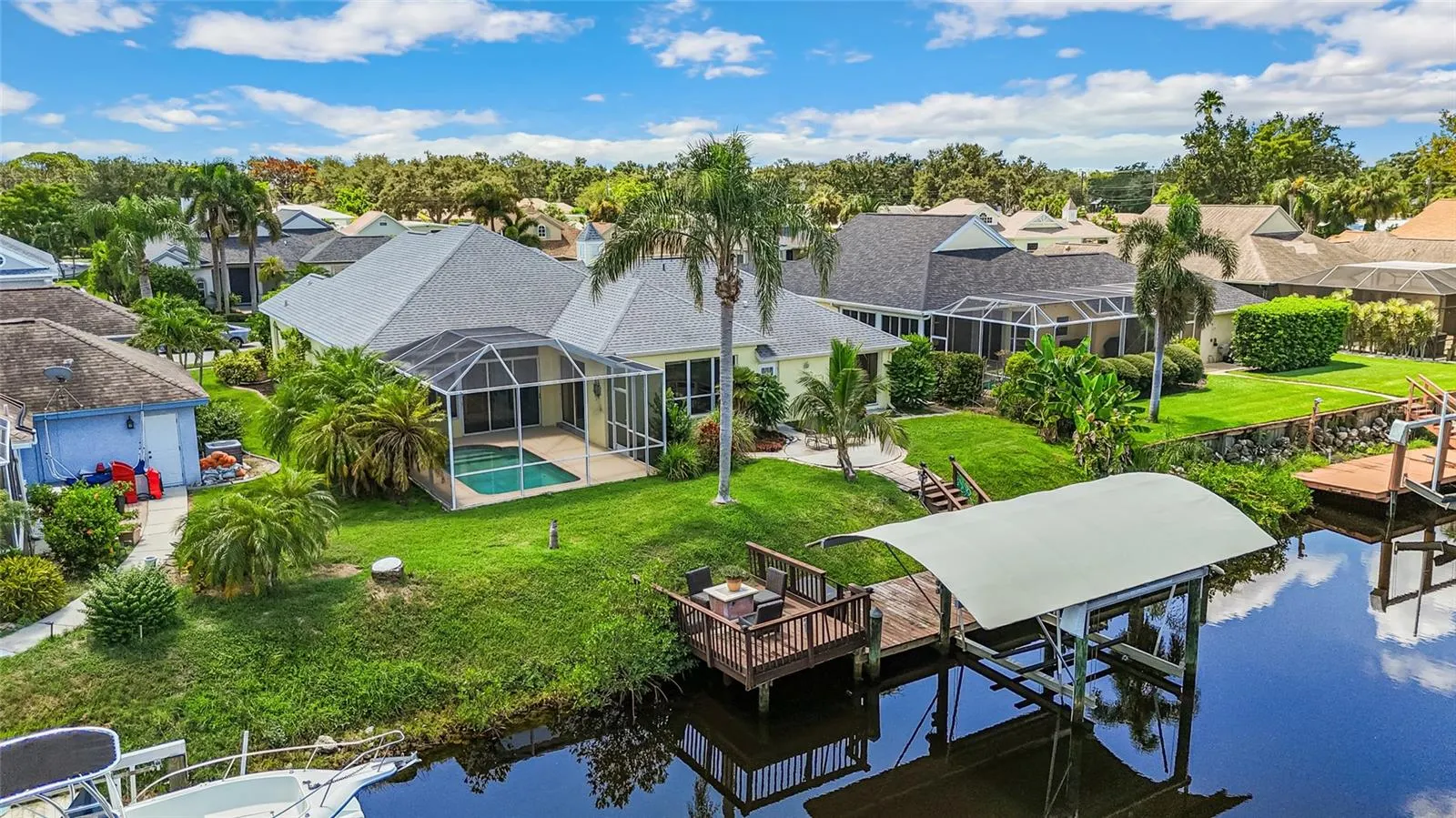 4427 SHARK DR