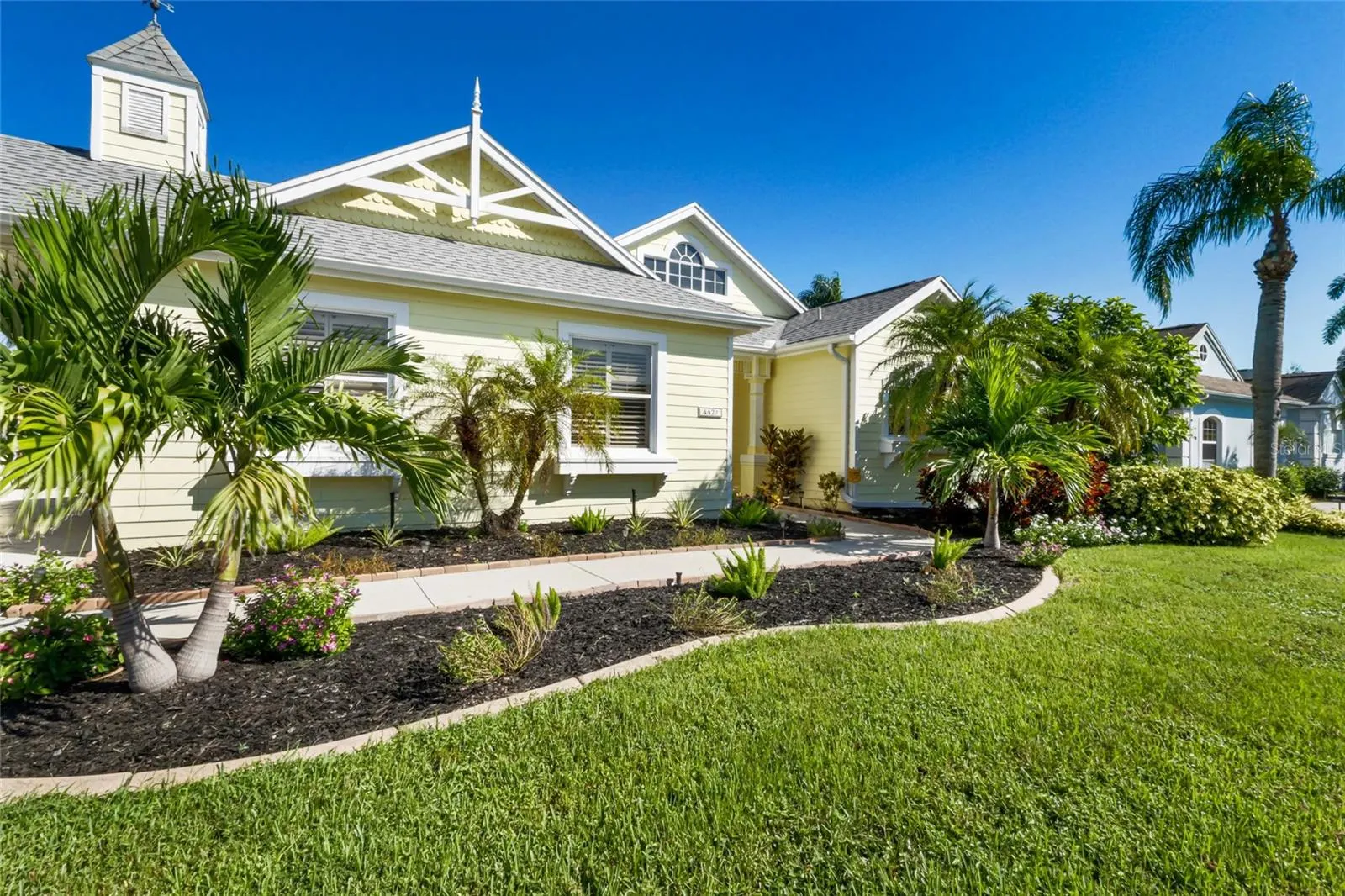 4427 SHARK DR