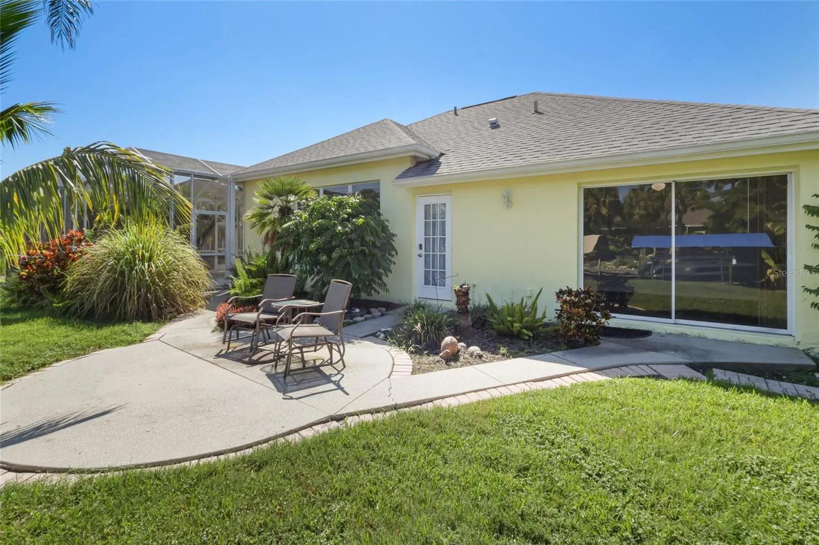 4427 SHARK DR
