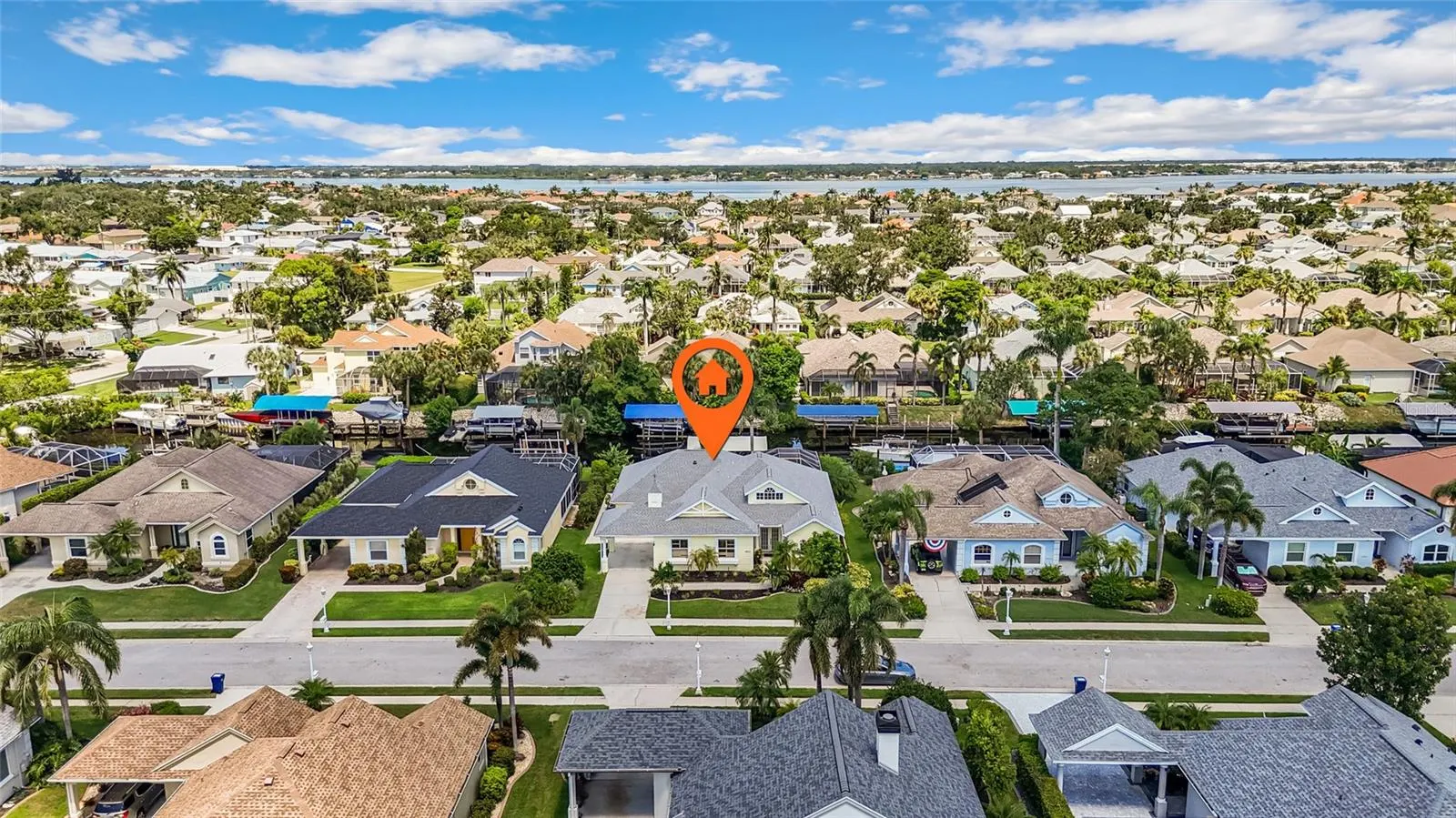 4427 SHARK DR