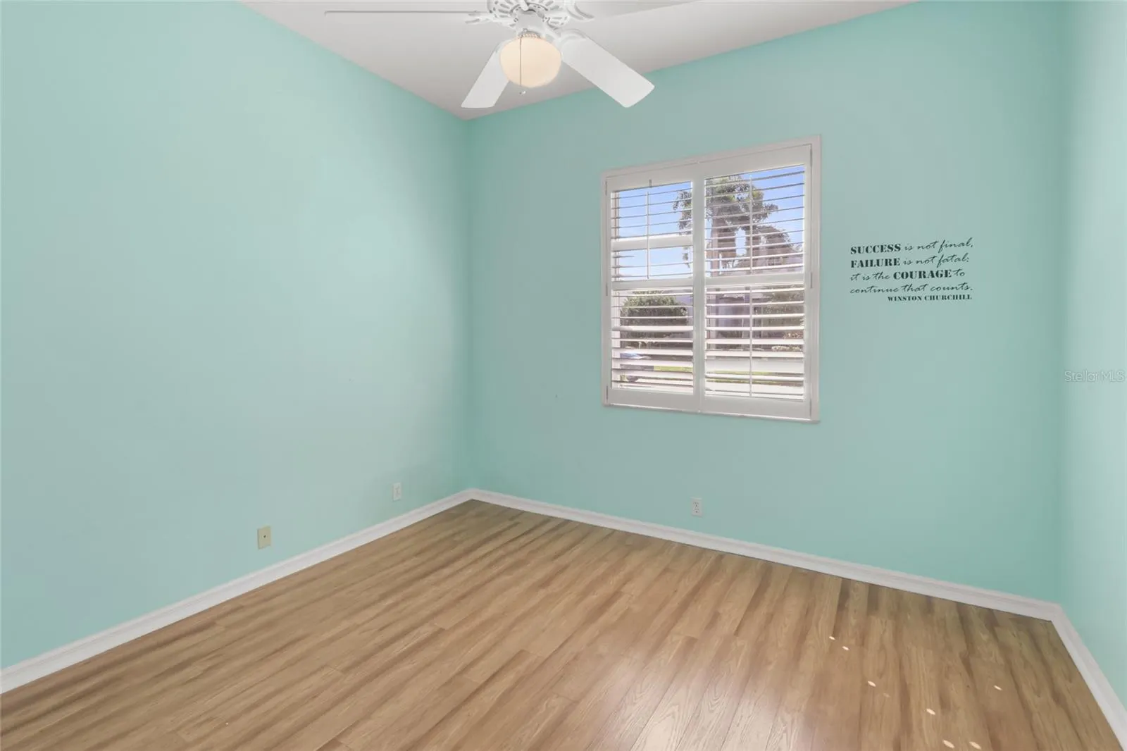 4427 SHARK DR