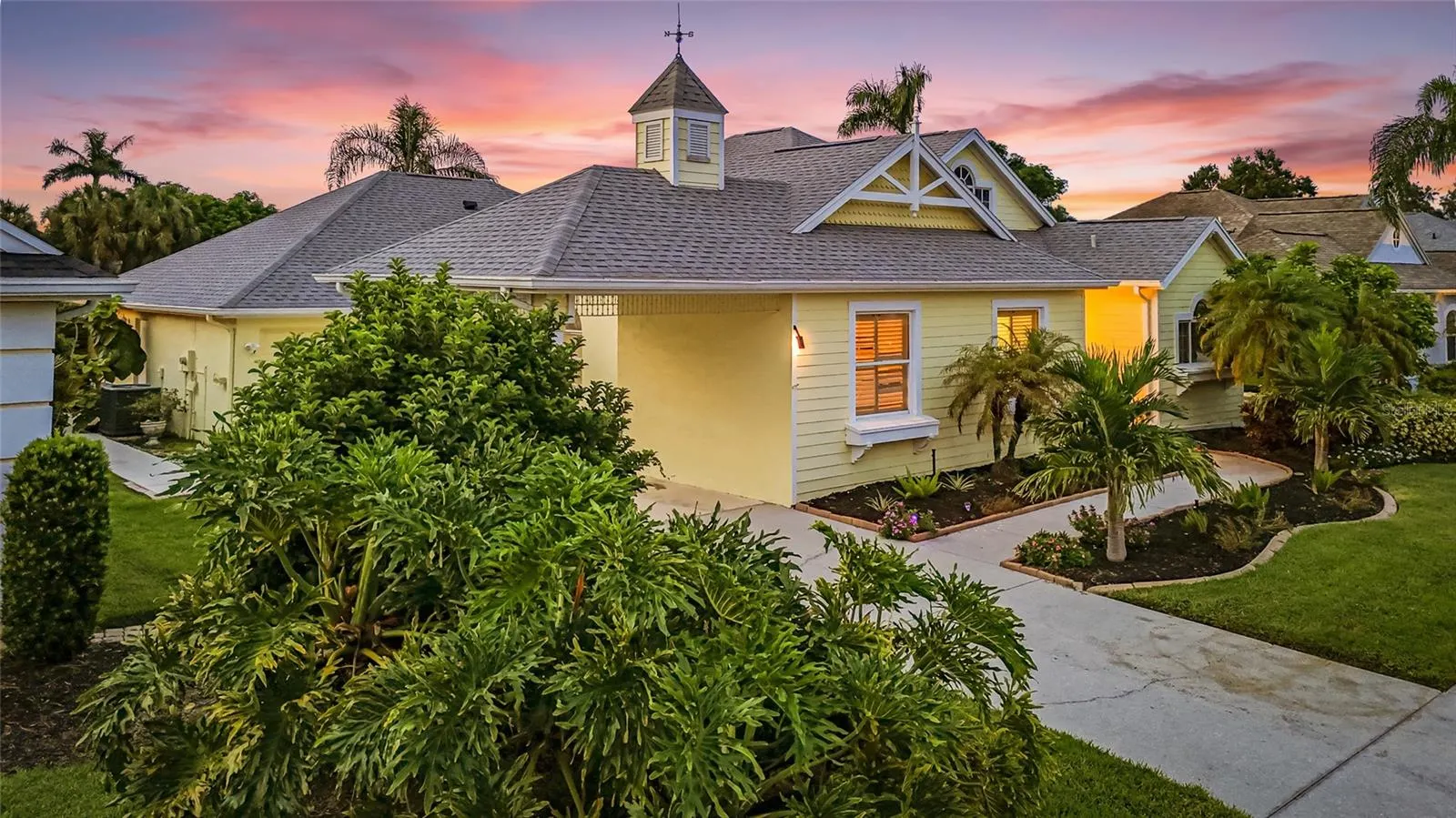 4427 SHARK DR