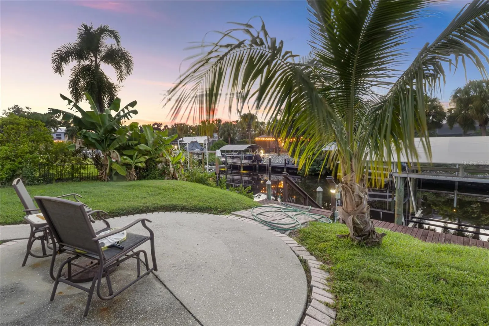 4427 SHARK DR