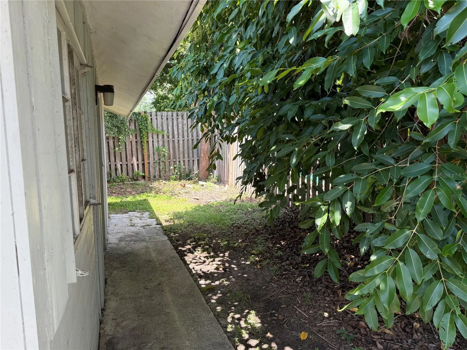 2451 NASSAU ST
