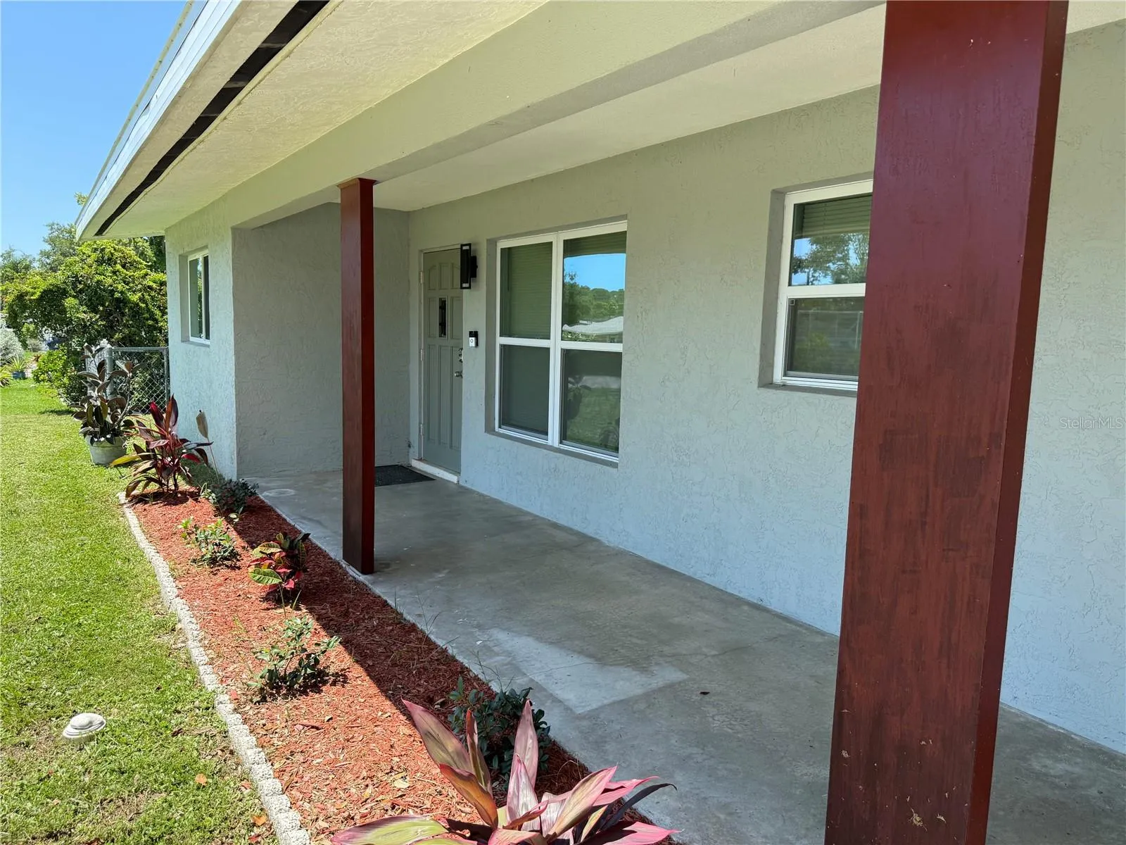 2451 NASSAU ST