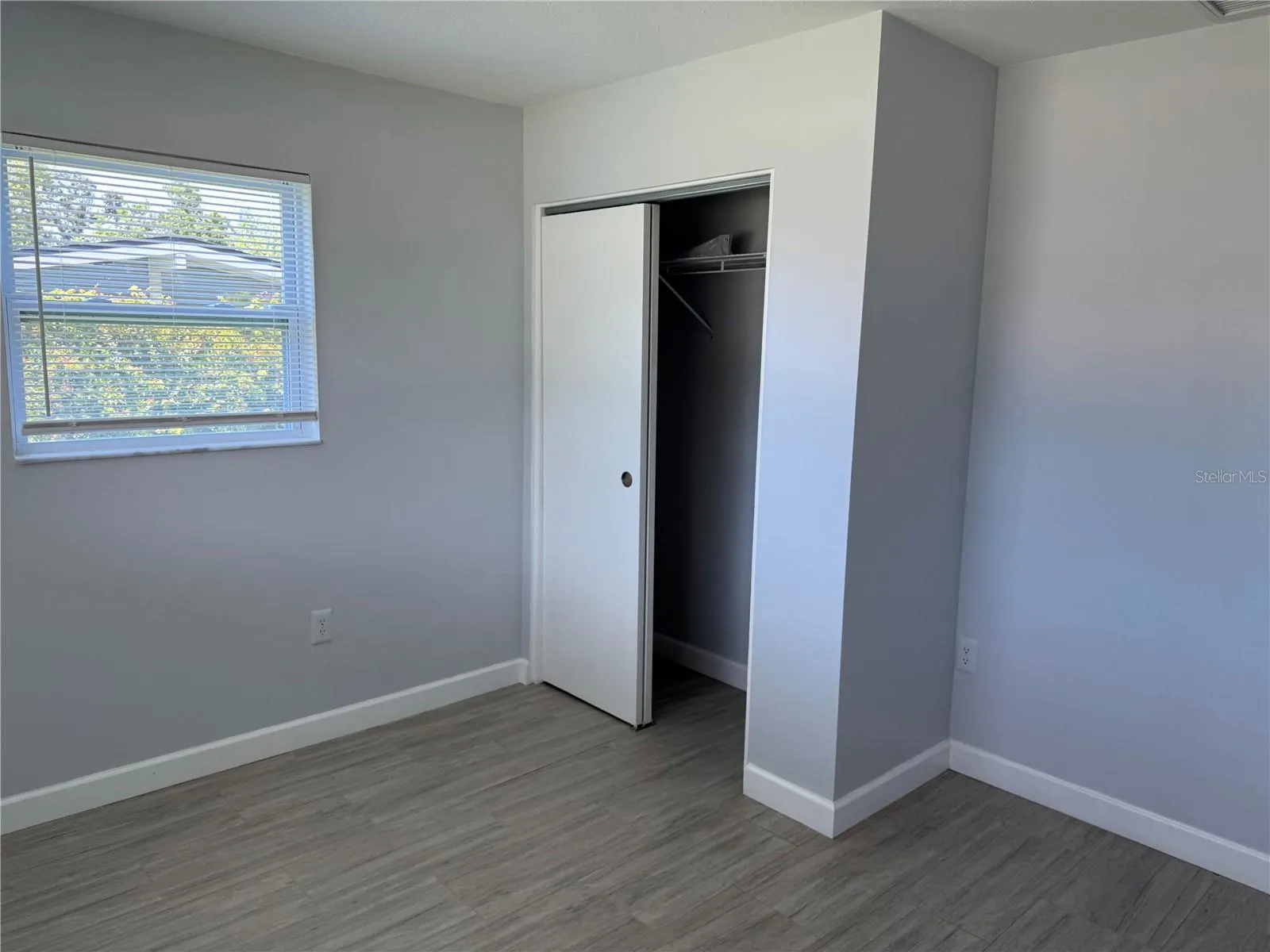 2451 NASSAU ST