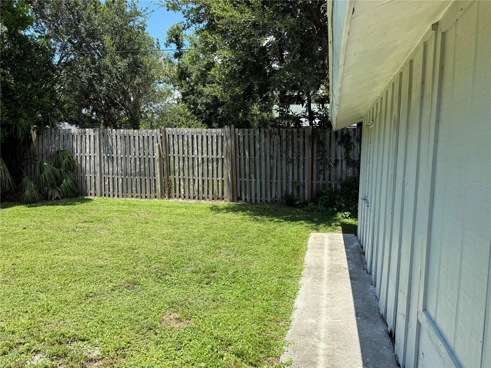 2451 NASSAU ST