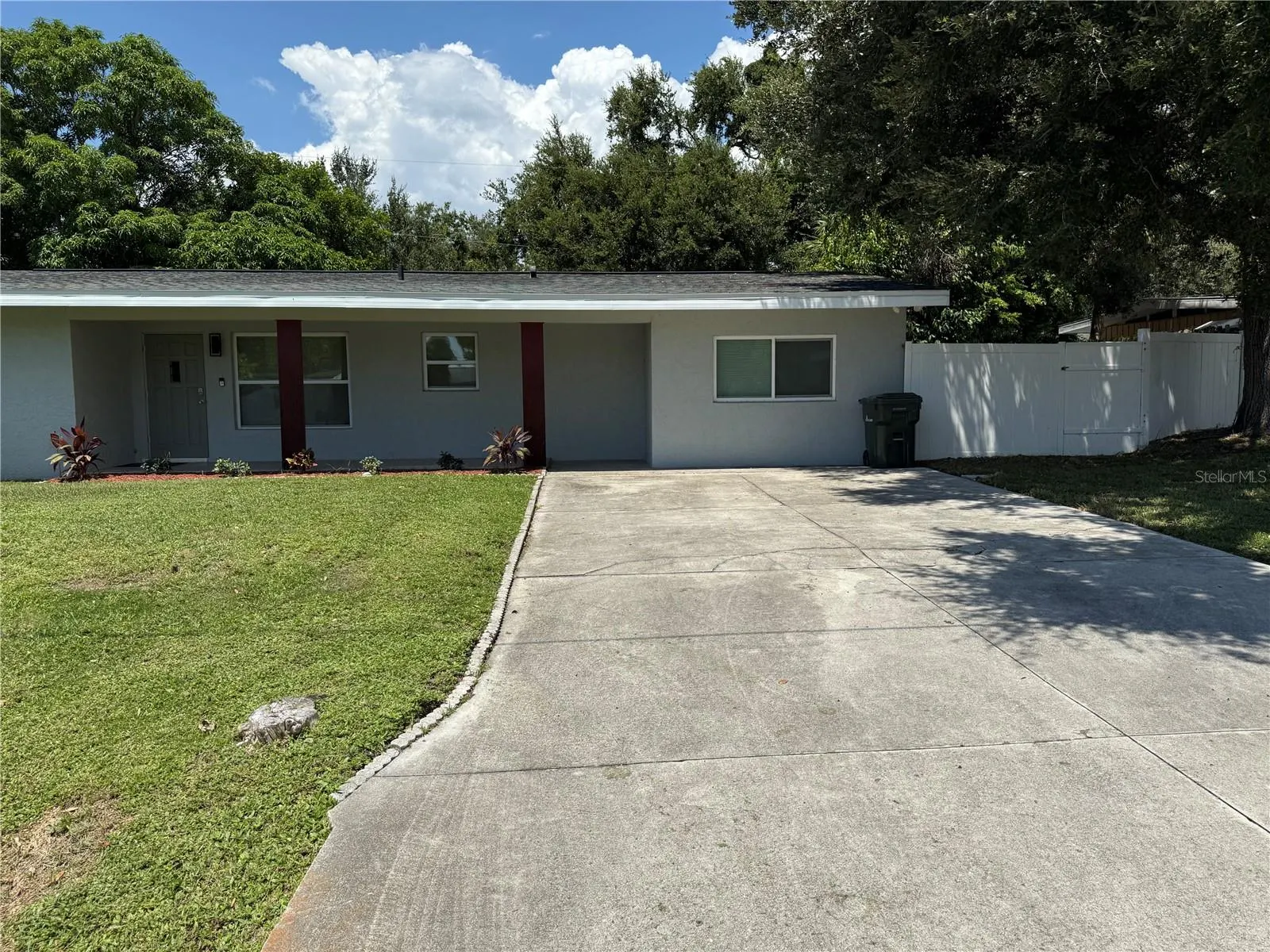 2451 NASSAU ST