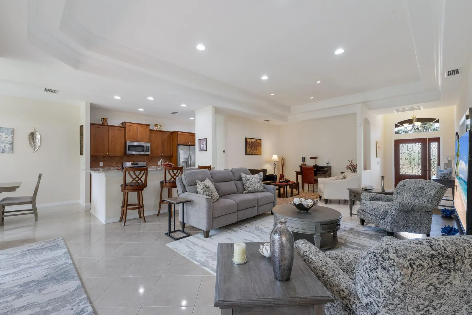 5068 CREEKSIDE TRL