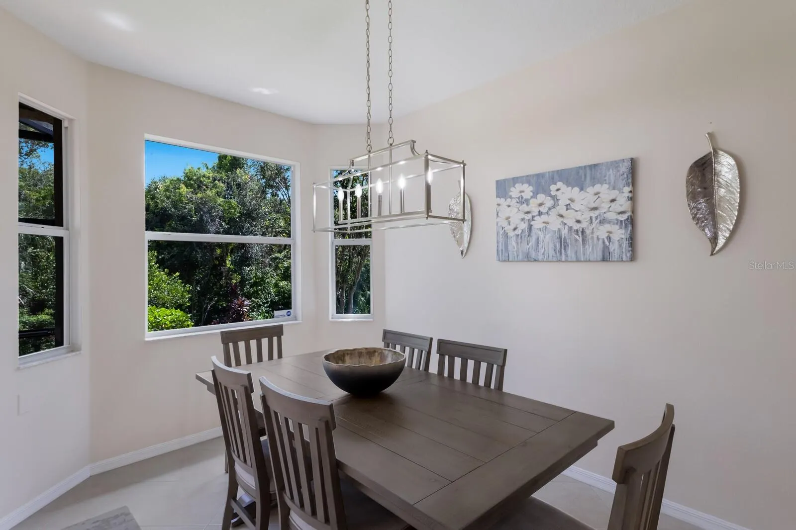 5068 CREEKSIDE TRL