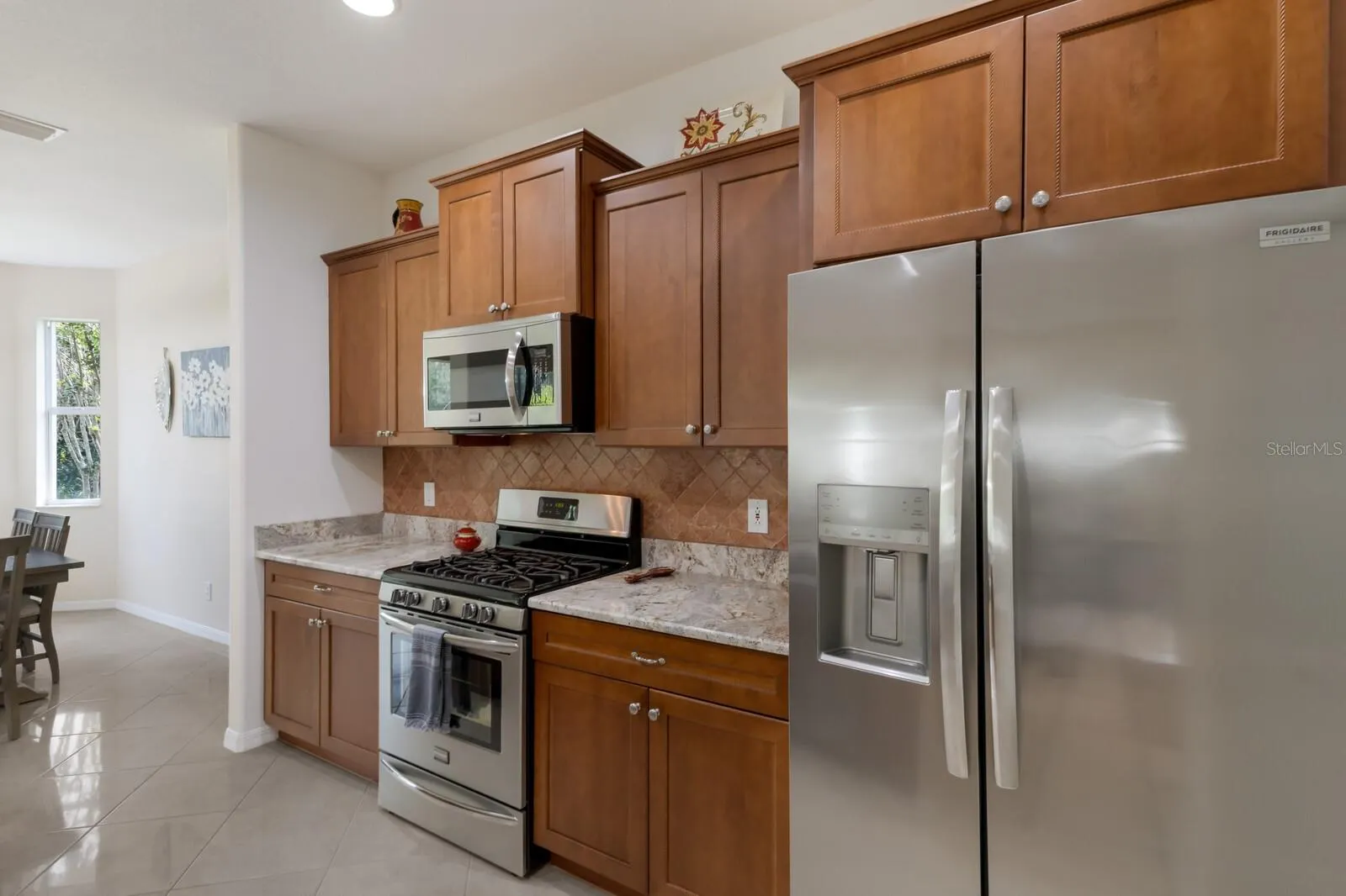 5068 CREEKSIDE TRL