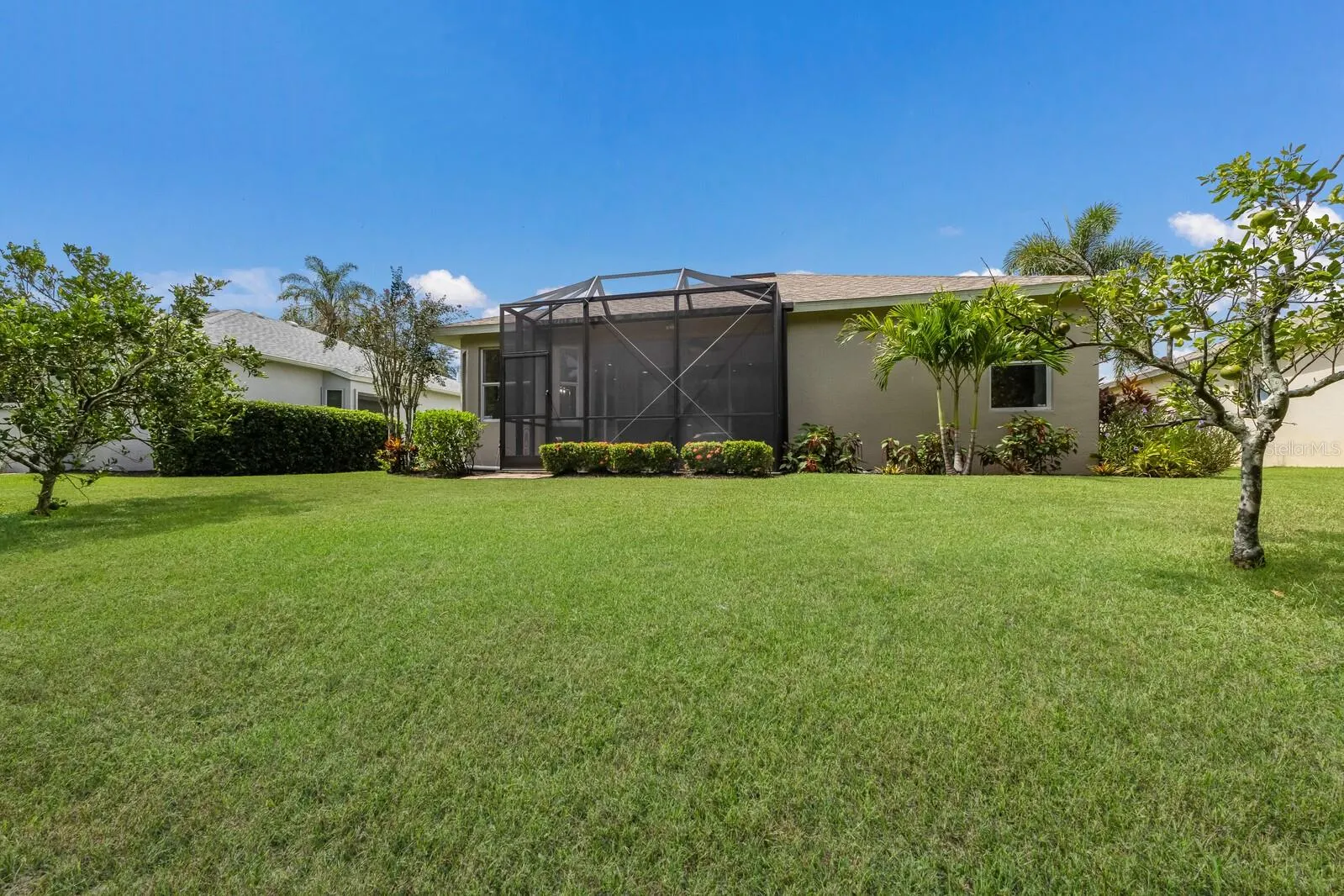 5068 CREEKSIDE TRL