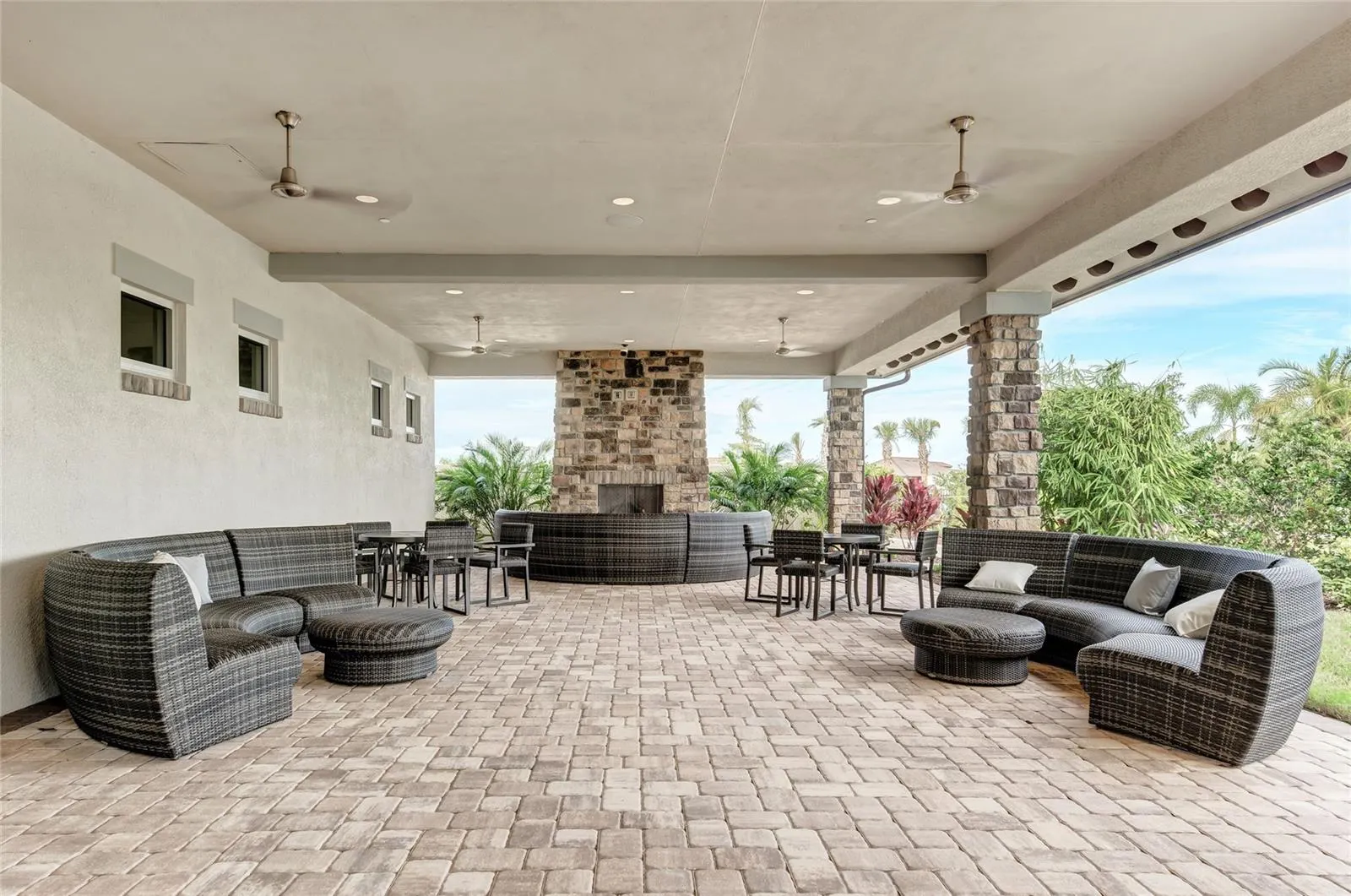 5512 LAMPIASI ST