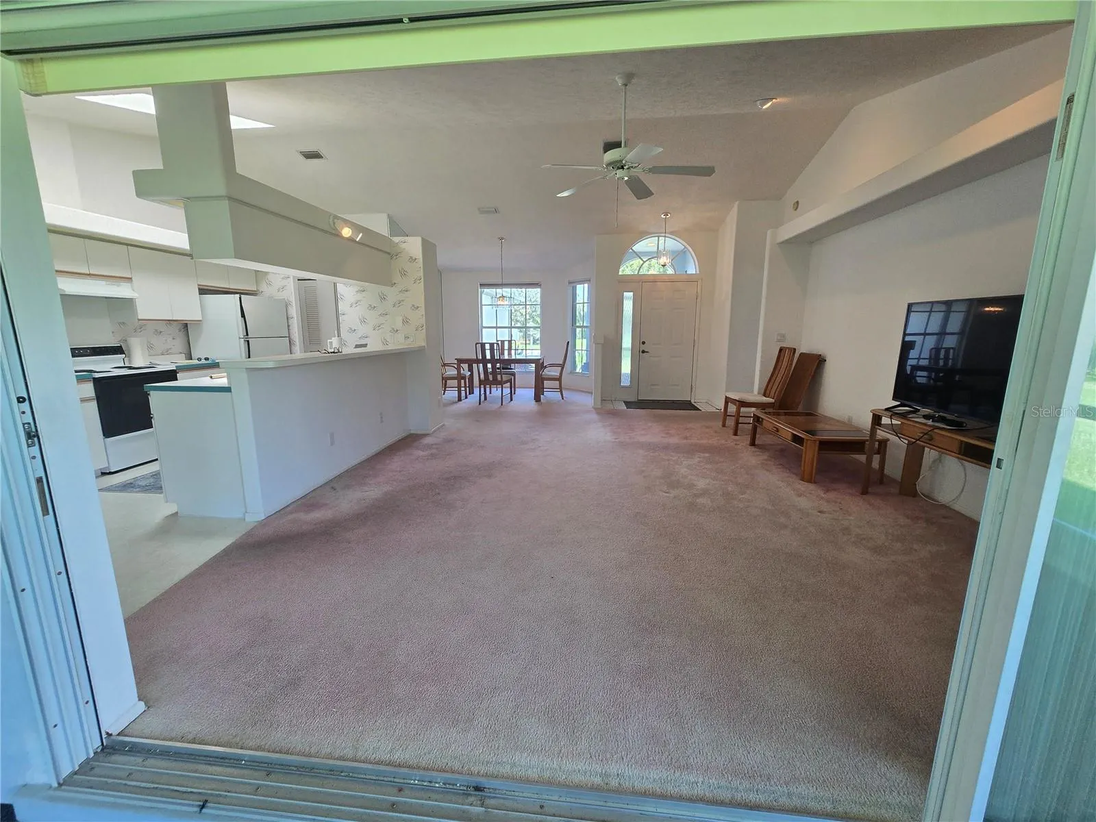 6814 67TH STREET CIR E