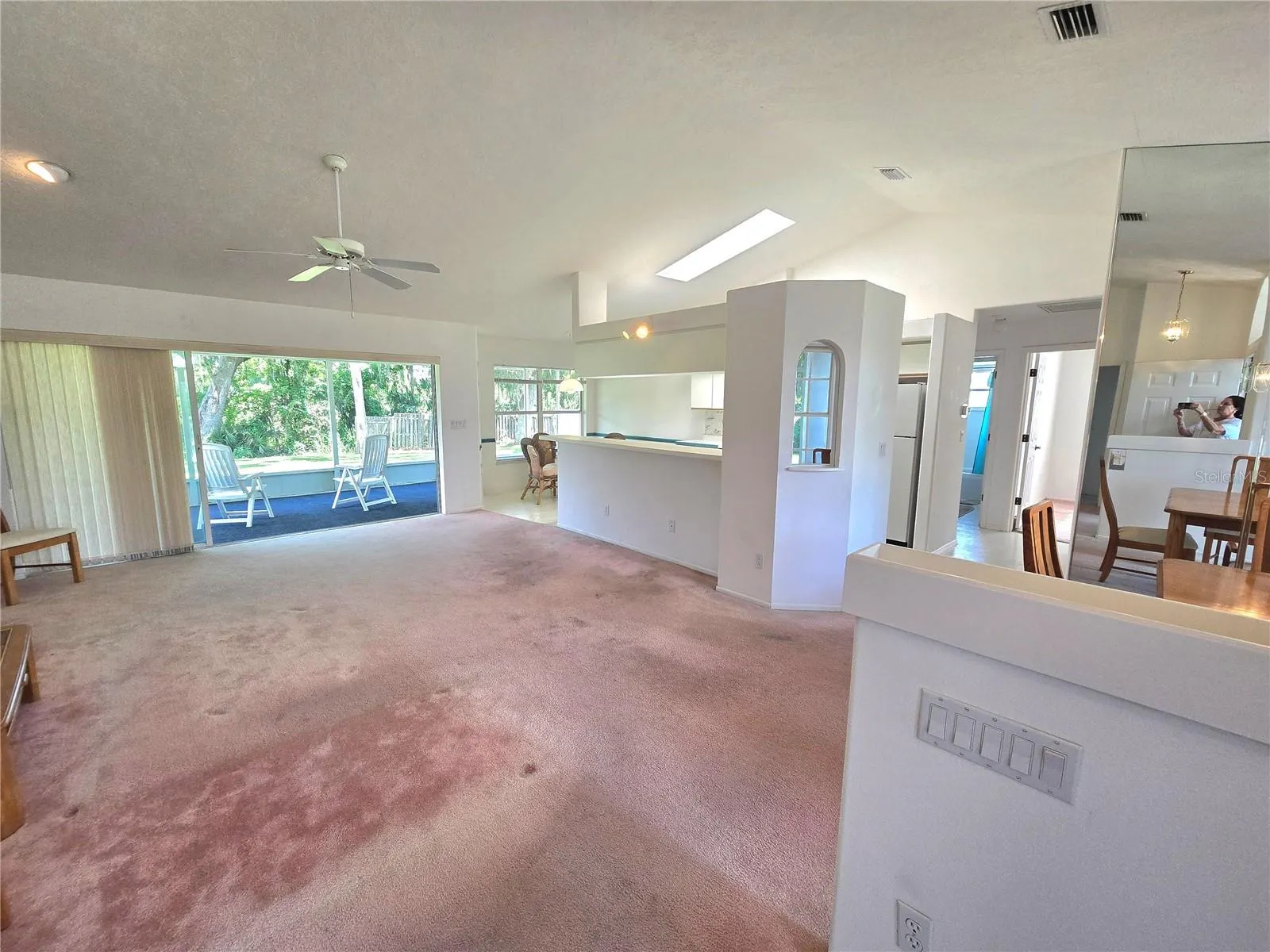 6814 67TH STREET CIR E